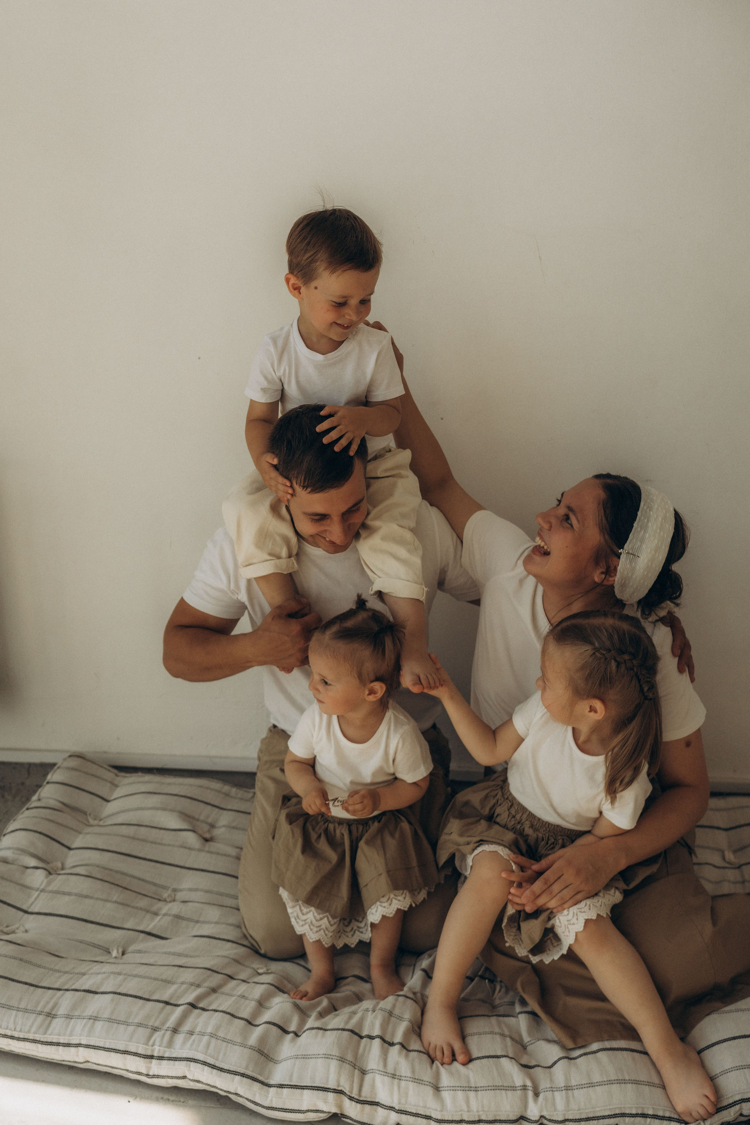 Family — дом/студия. Семейный фотограф Егор Веденин