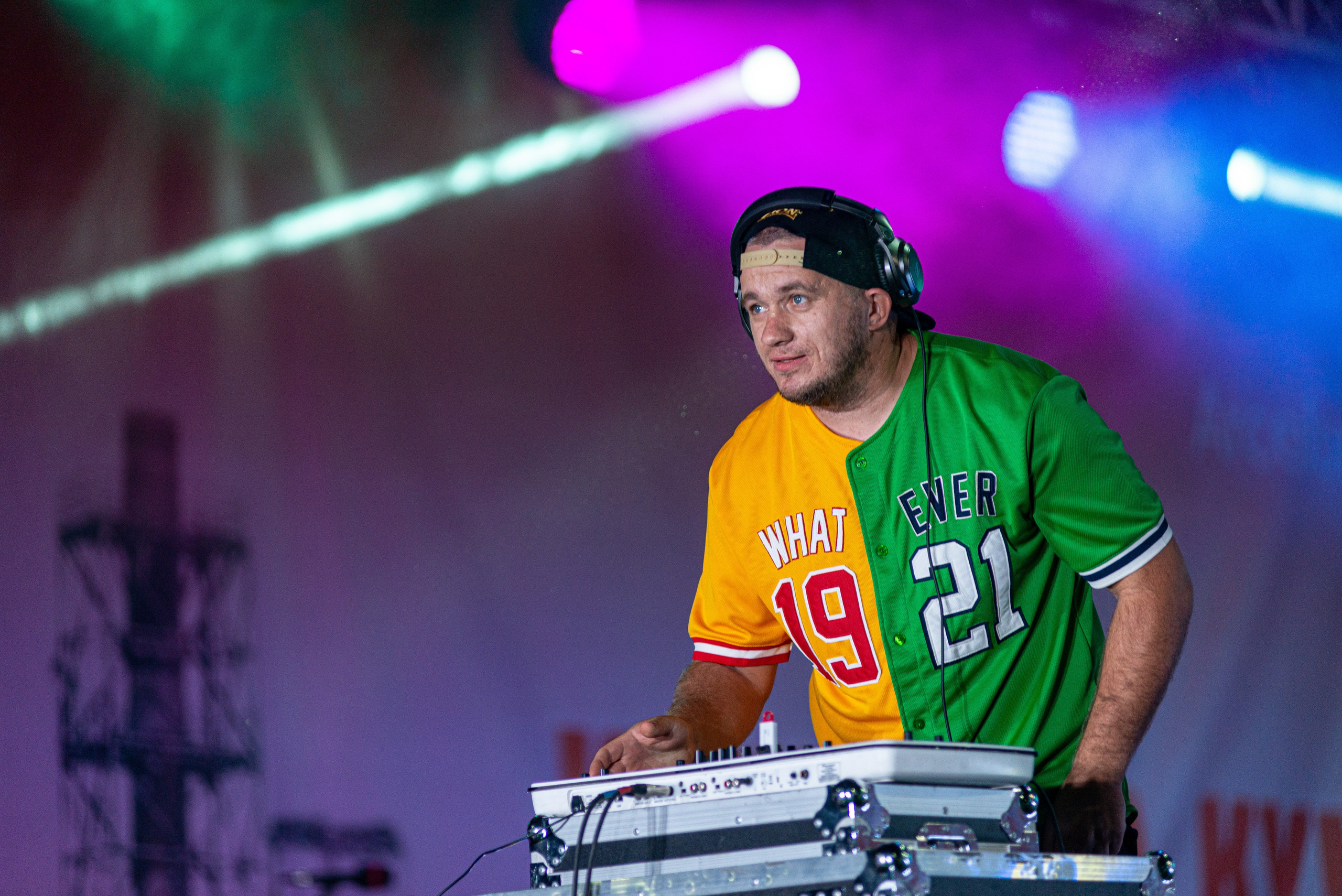 Репортаж. Творческая студия Тимура и Светланы Кудериновых в Караганде. Фото и видео