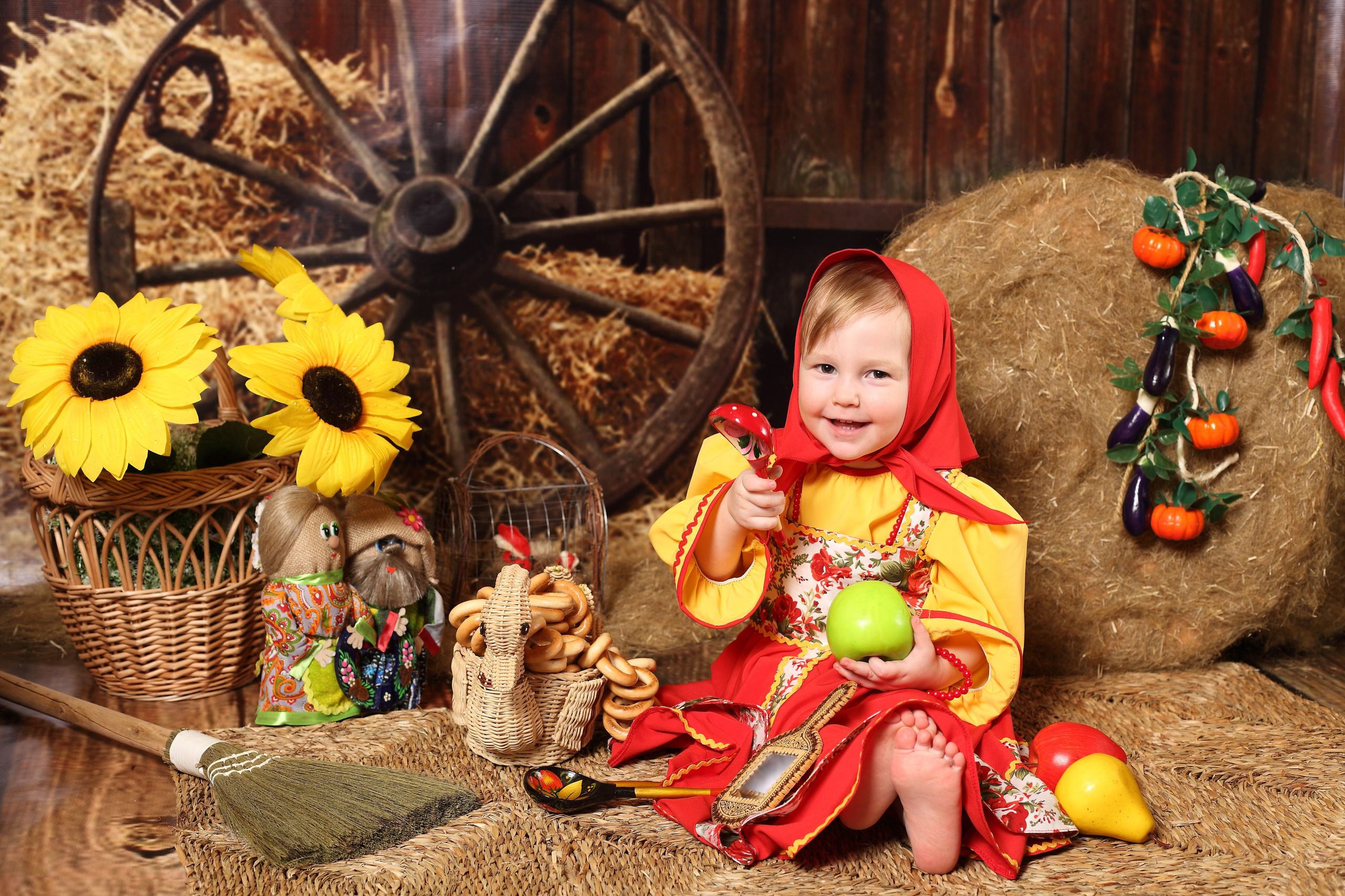 Сено. Детская выездная фотостудия