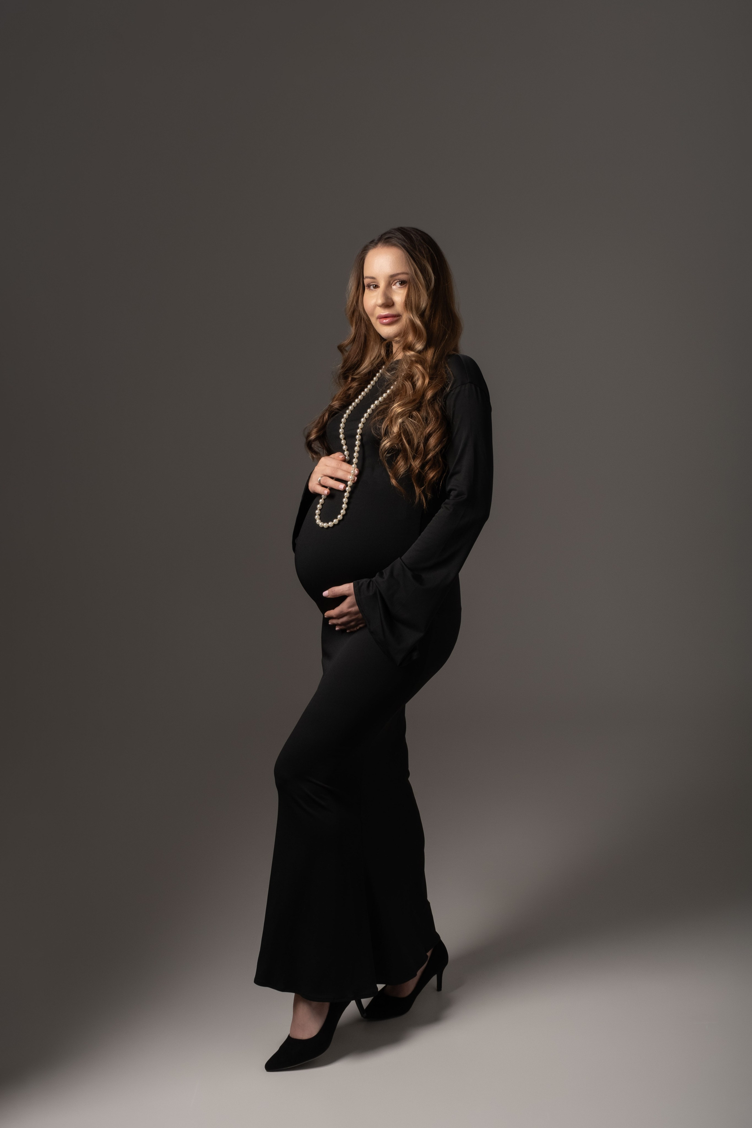 Беременность. Студия. Фотограф беременности Демочкина Елена