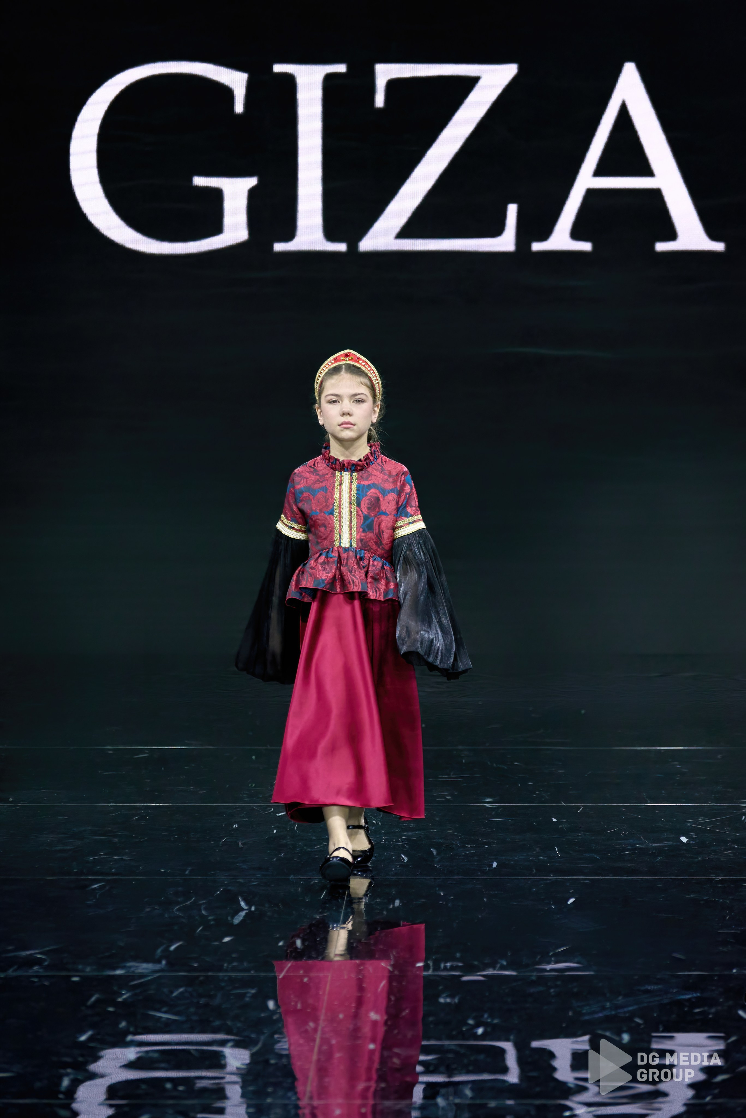 Giza | sfw 2025 | the fragment. DG MEDIA GROUP | Контент для модных показов и концертов