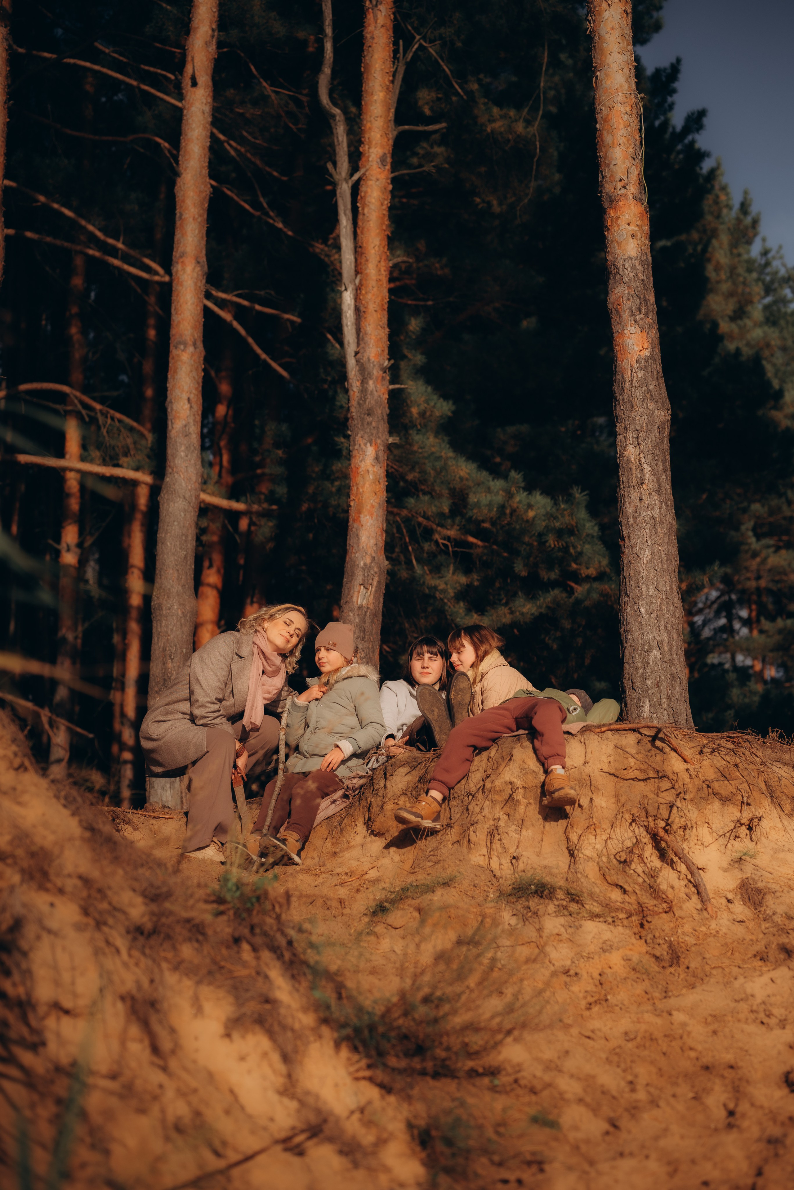 Катя, Максим, Олеся, Алёна, Ксюша и Серёжа. Семейный фотограф в Москве Дарья Пузикова