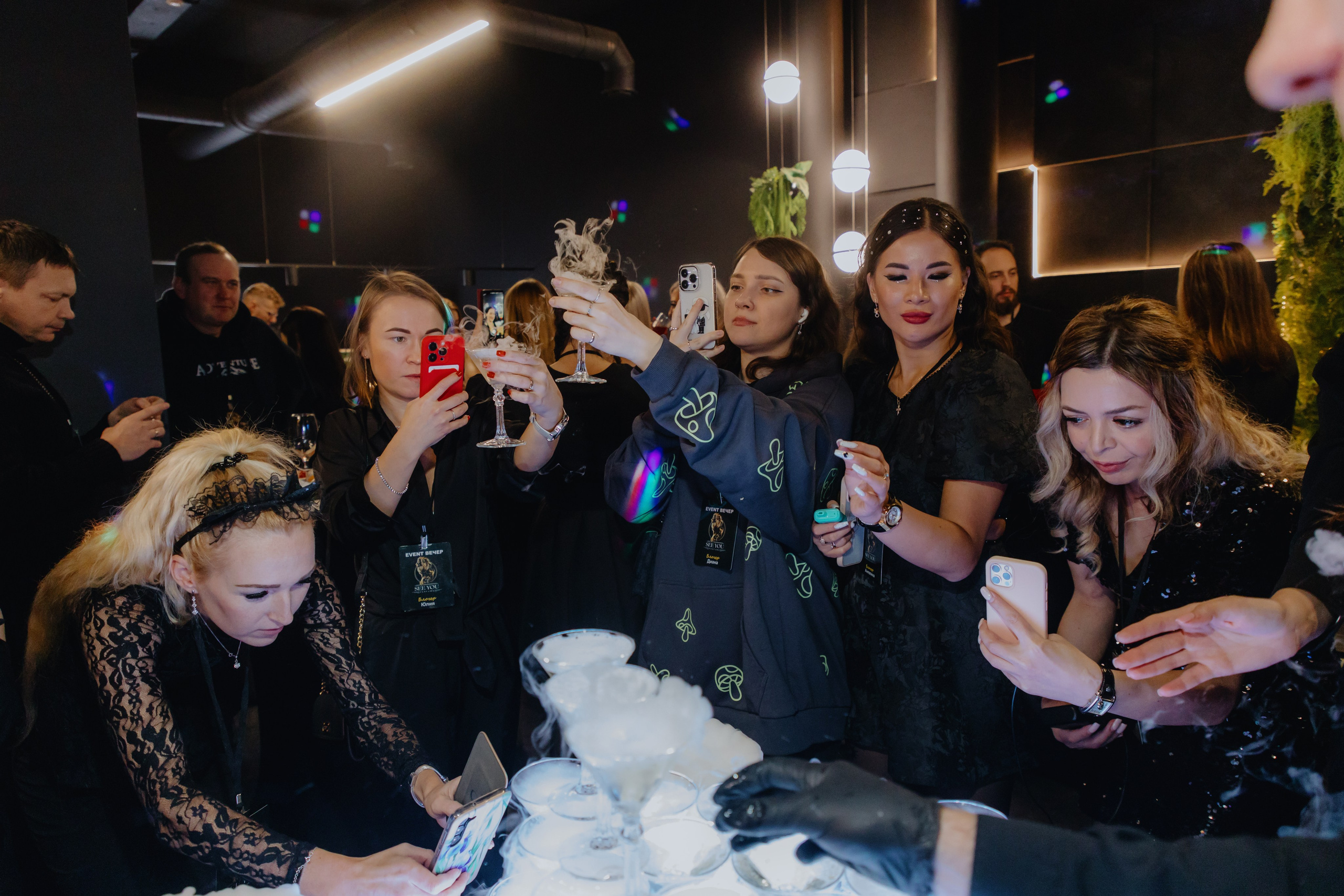 See `You Perfume. Фотограф в Москве и Санкт-Петербурге Дарина