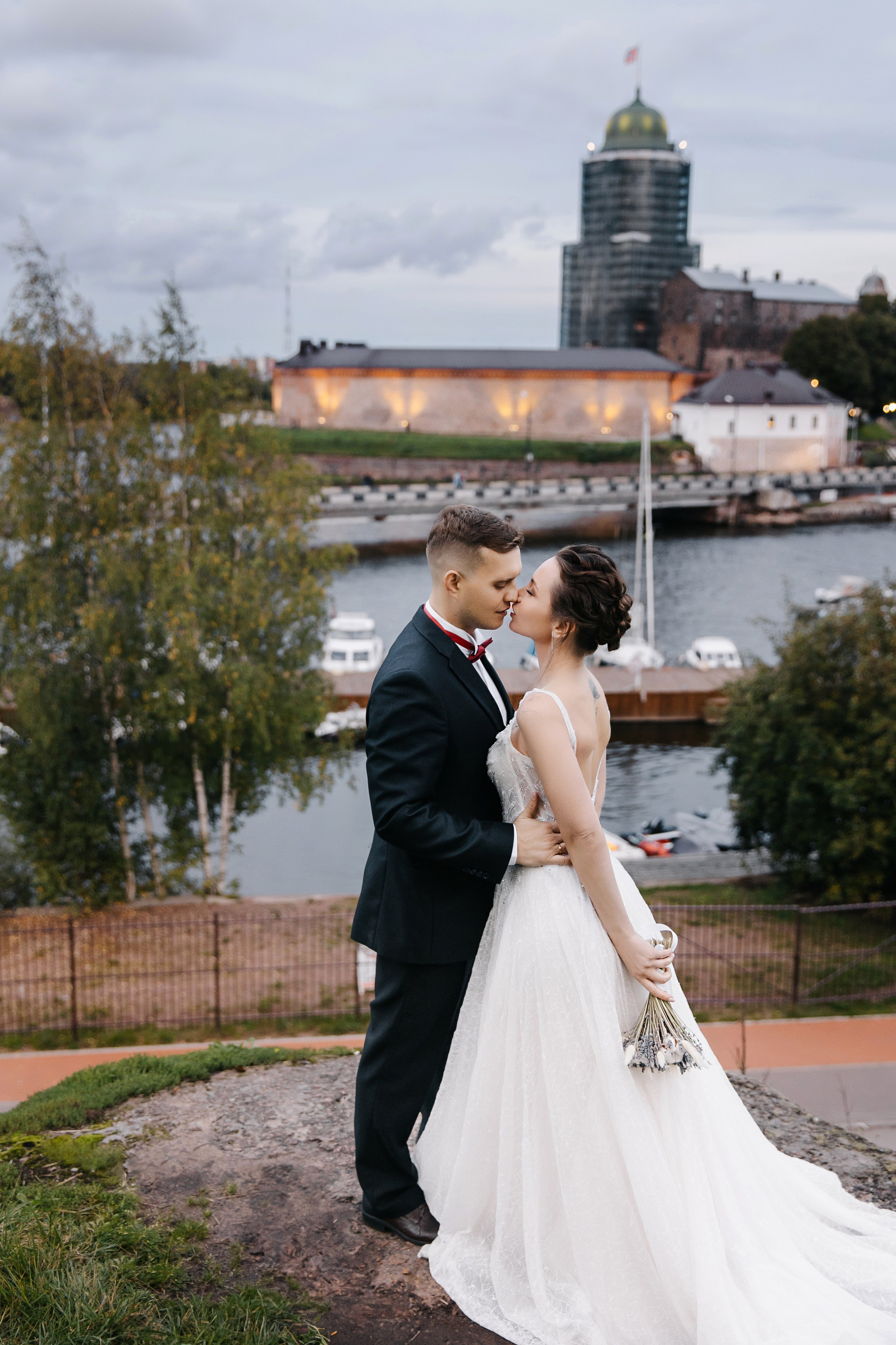 Свадебьба осенью в Выборге. Свадебный фотограф в Калининграде Мария Ямышева