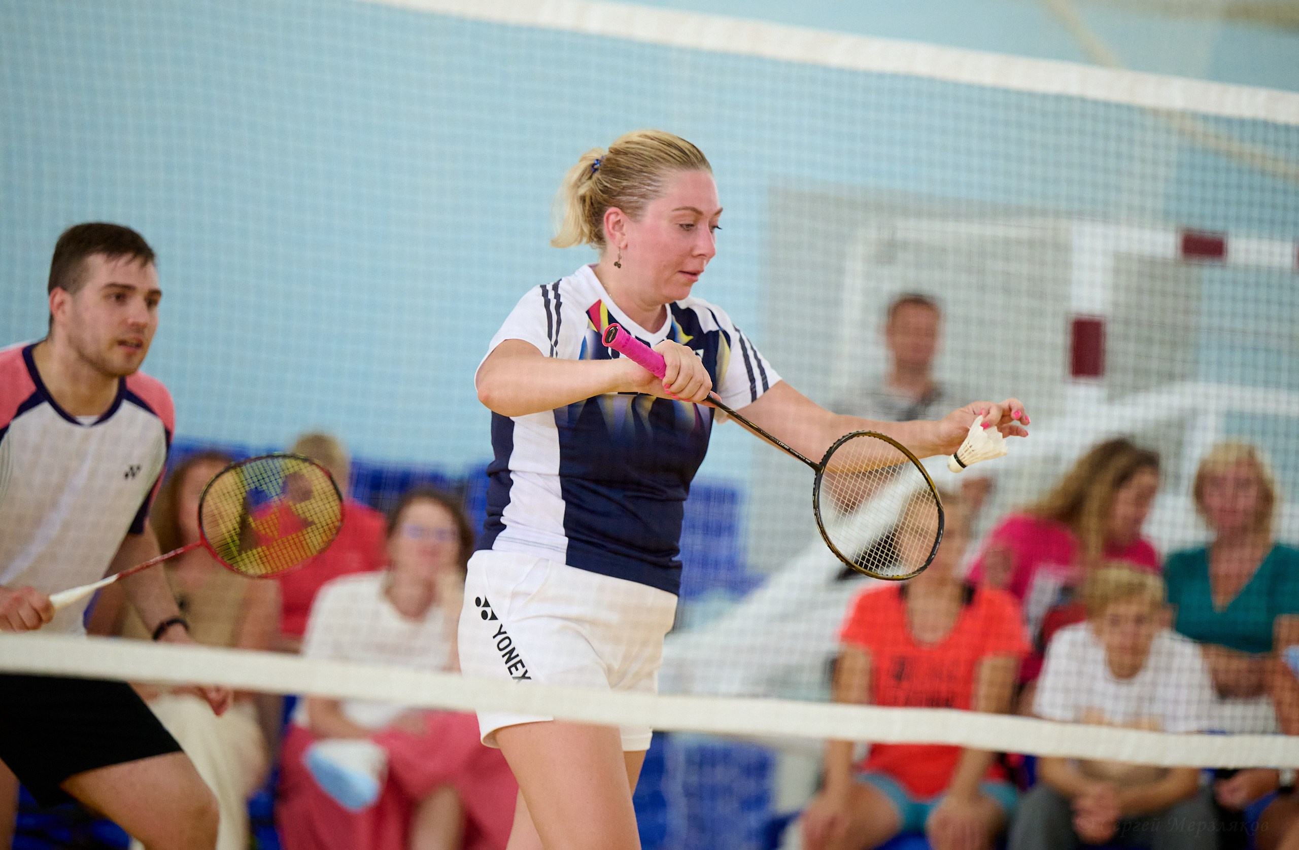 Бадминтон. Шоу матч. Ижевск. 21.07.2024. Спортивный репортажный фотограф в Ижевске Сергей Мерзляков