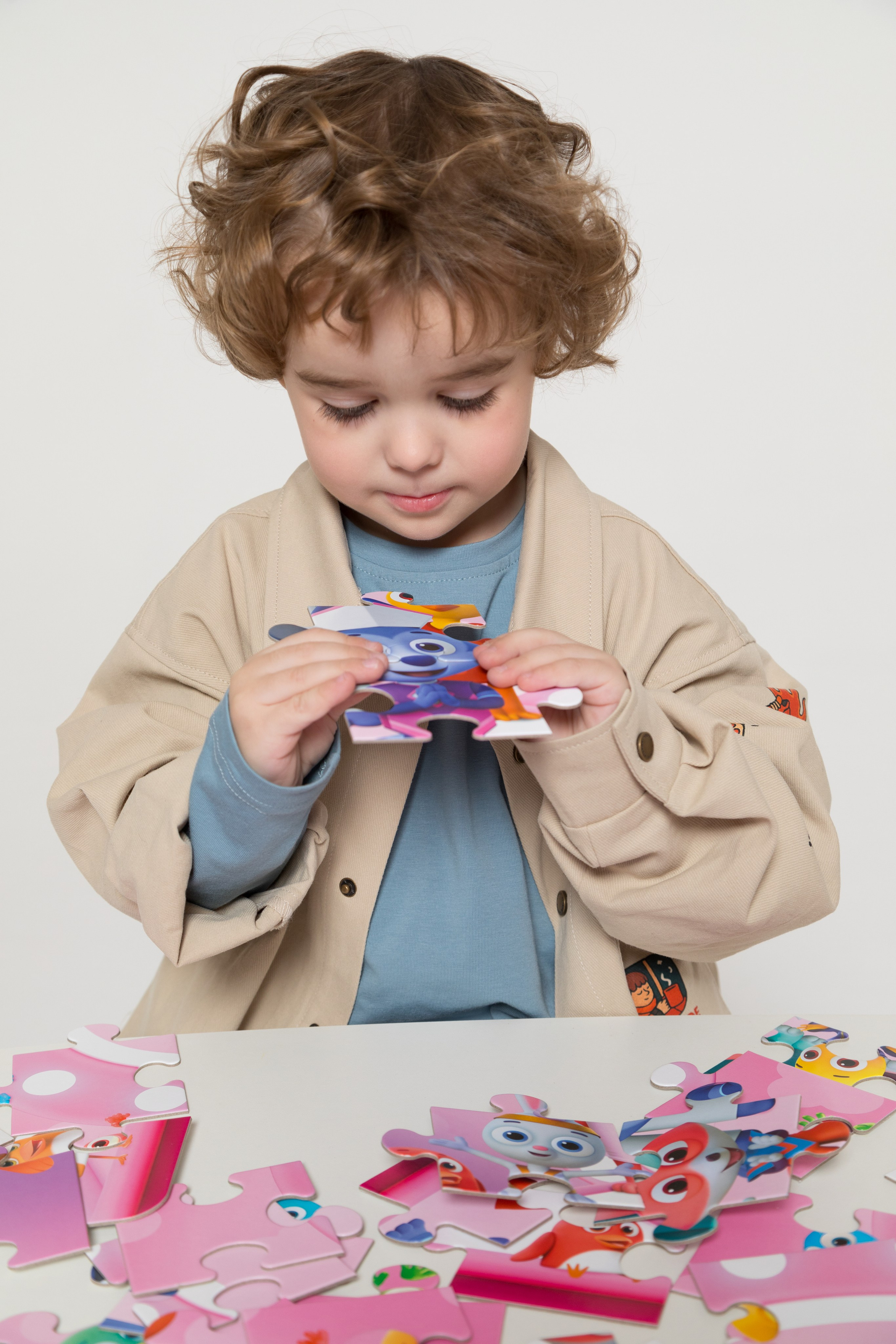 Имиджевая и каталожная съёмка для бренда детских пазлов. Детский и контент фотограф Надя Волкова Санкт-Петербург