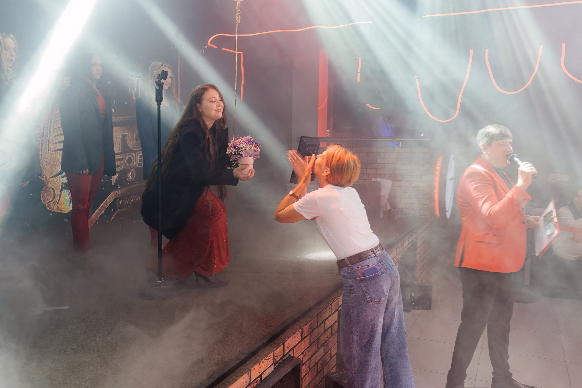 Караоке-проект «Голос большого города». Свадебный и репортажный фотограф Никита Сницарев в Барнауле