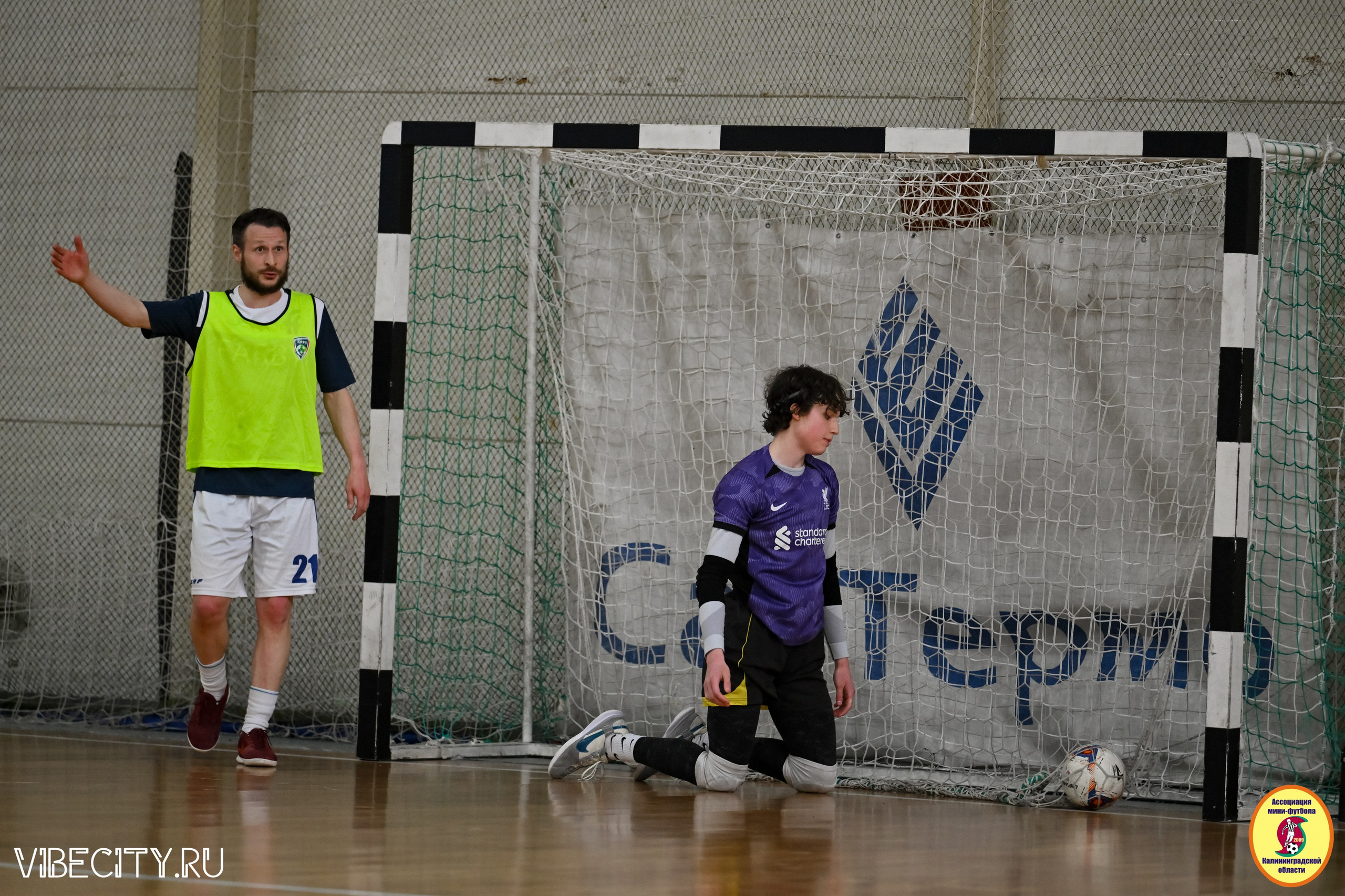 8 тур Корпоративной Бизнес-Лиги по футзалу. VIBECITY.RU Вайб Сити Ру Фоторепортажи Фотоотчеты Калининград
