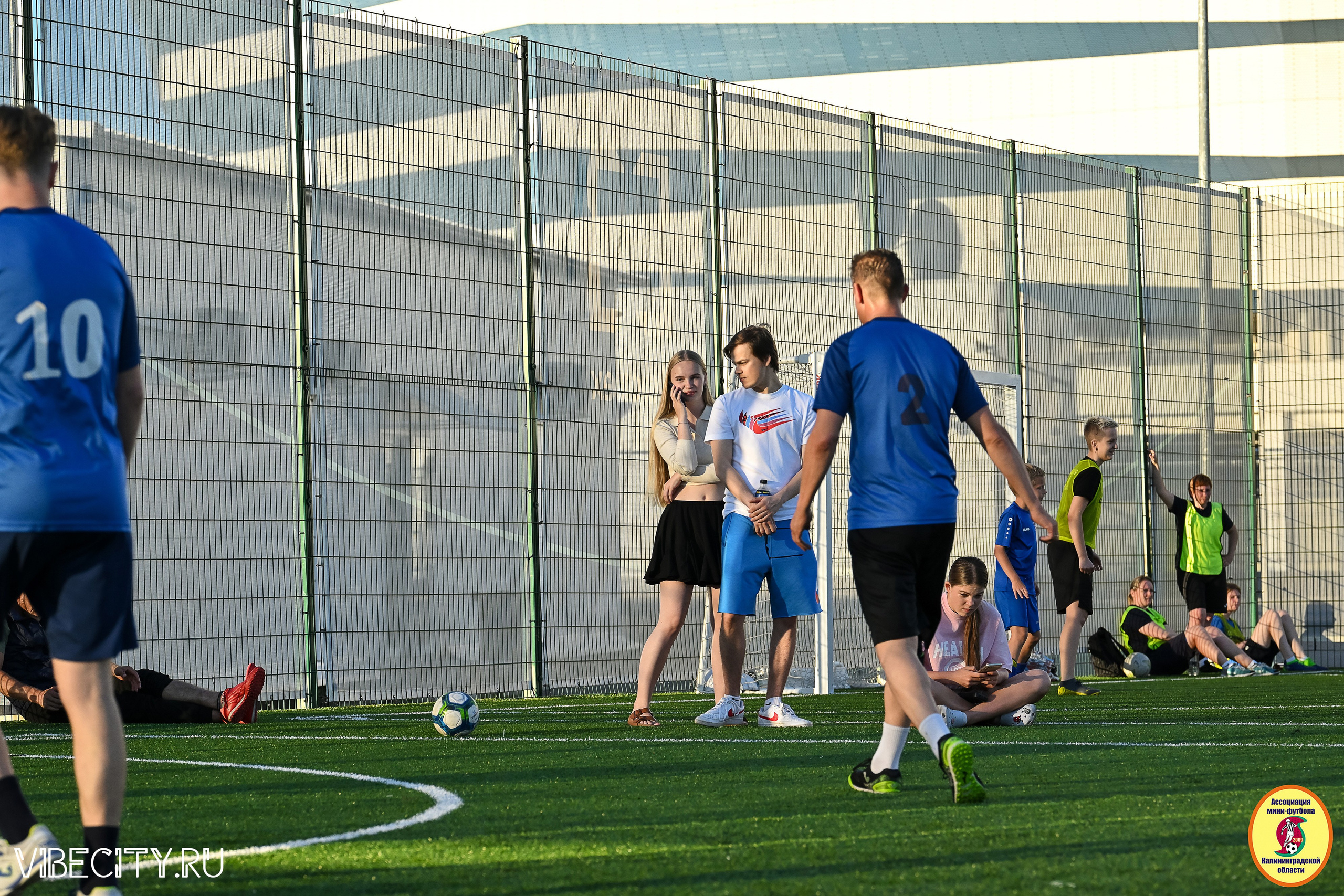 ИГРЫ МИНИ-ФУТБОЛЬНОЙ И КОРПОРАТИВНОЙ ЛИГИ. VIBECITY.RU Вайб Сити Ру Фоторепортажи Фотоотчеты Калининград