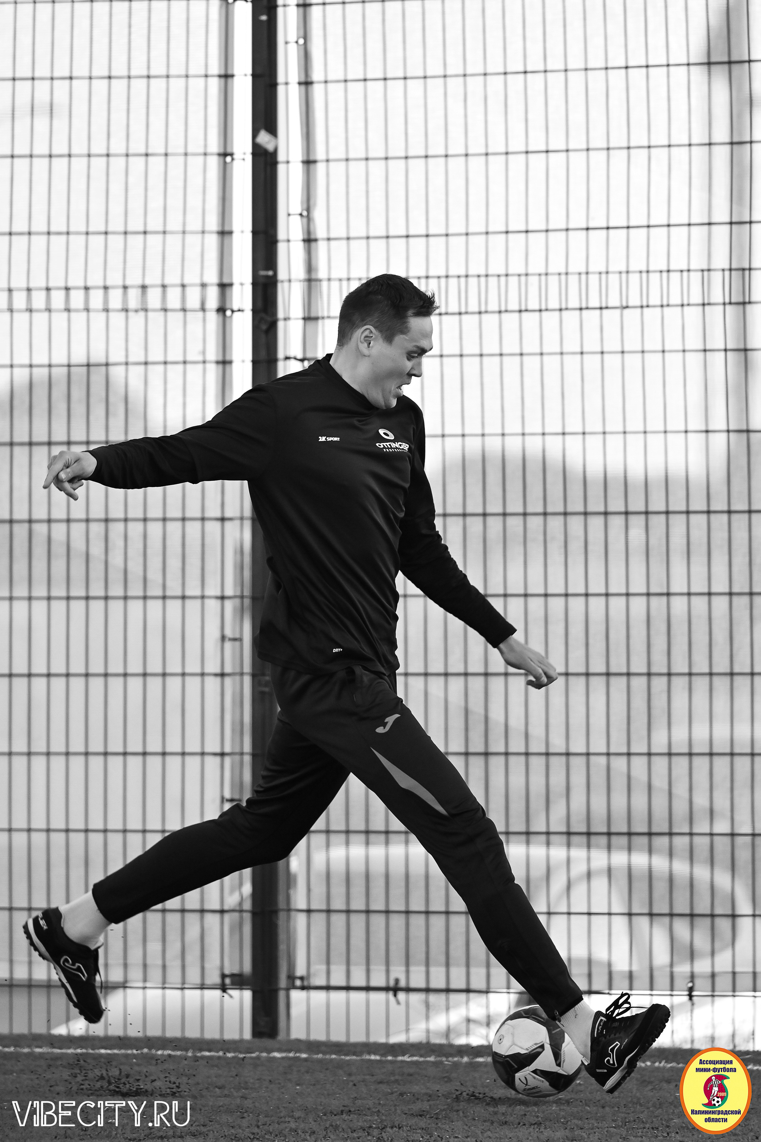 ИГРЫ МИНИ-ФУТБОЛЬНОЙ И КОРПОРАТИВНОЙ ЛИГИ. VIBECITY.RU Вайб Сити Ру Фоторепортажи Фотоотчеты Калининград