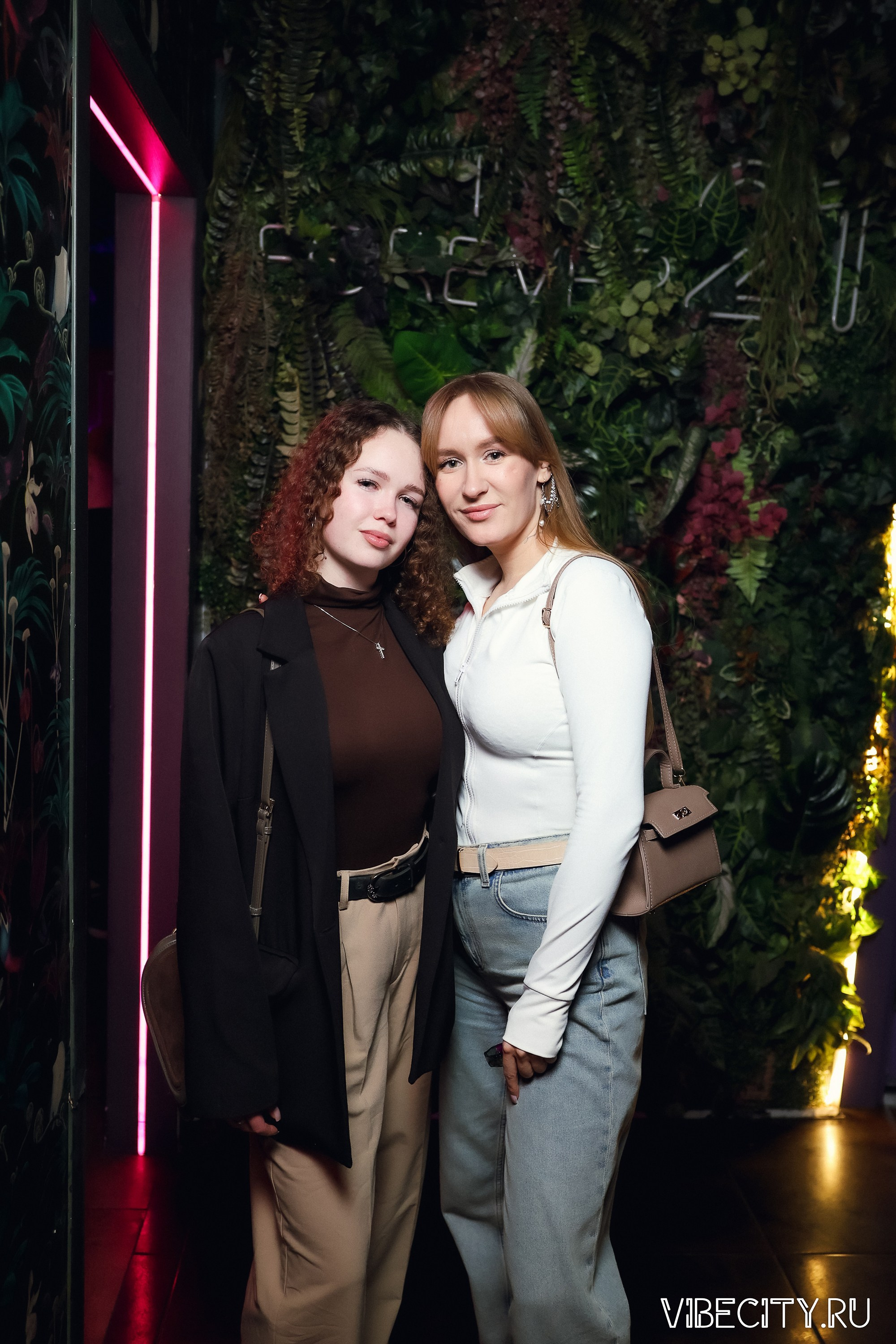 DOUBLE U. VIBECITY.RU Вайб Сити Ру Фоторепортажи Фотоотчеты Калининград