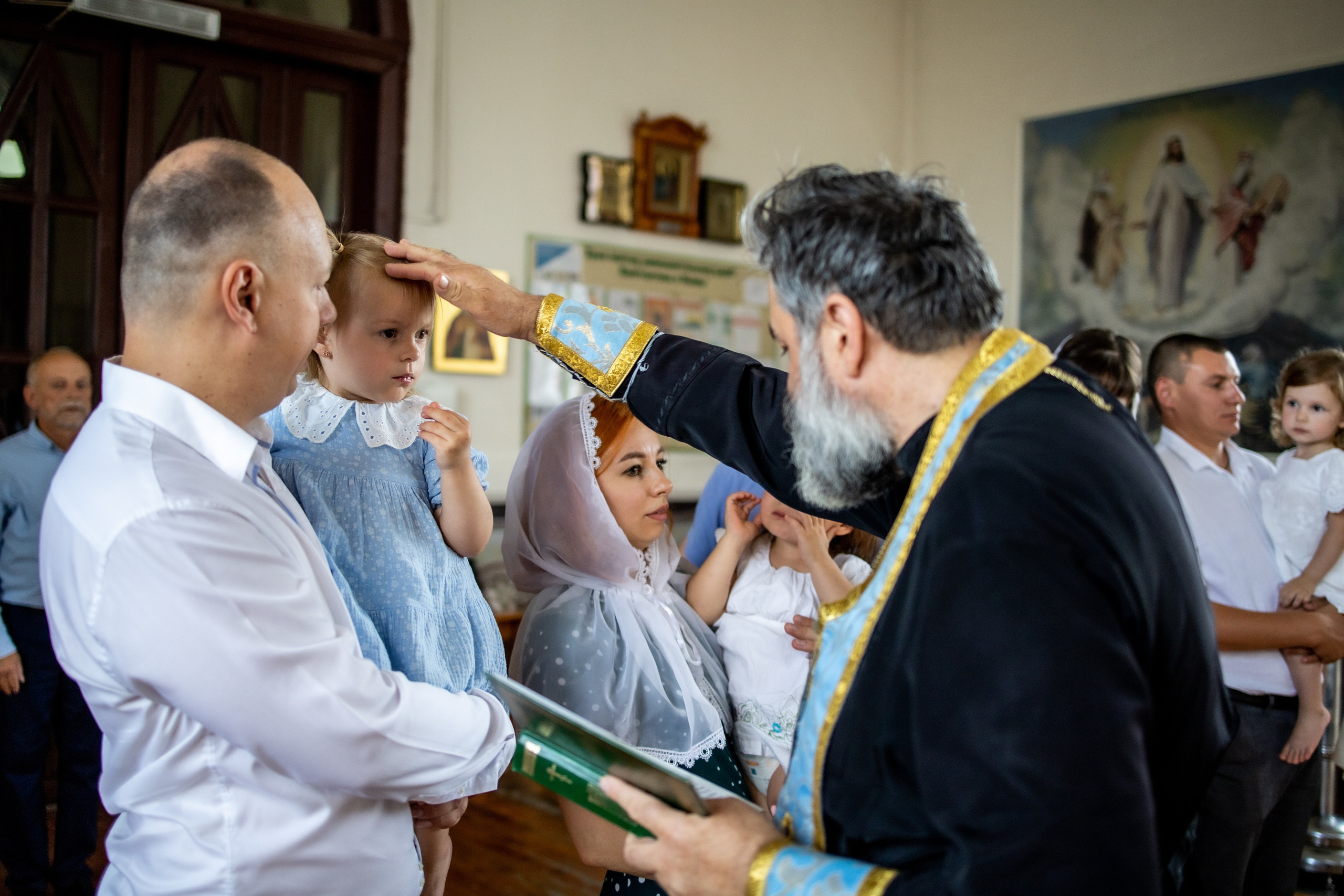 Таинство Крещения Евы, Арины и Дарьи. Фотограф Надежда Лукьянова