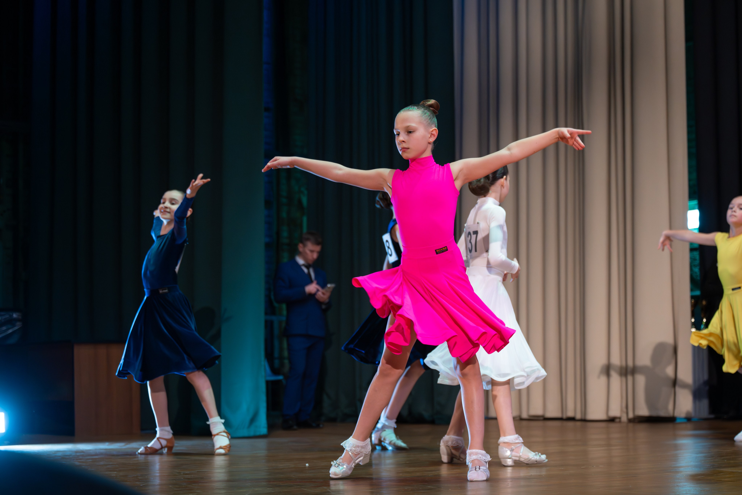 Турнир 30 ноября 2025. КонТакт — спортивные бальные танцы в Москве