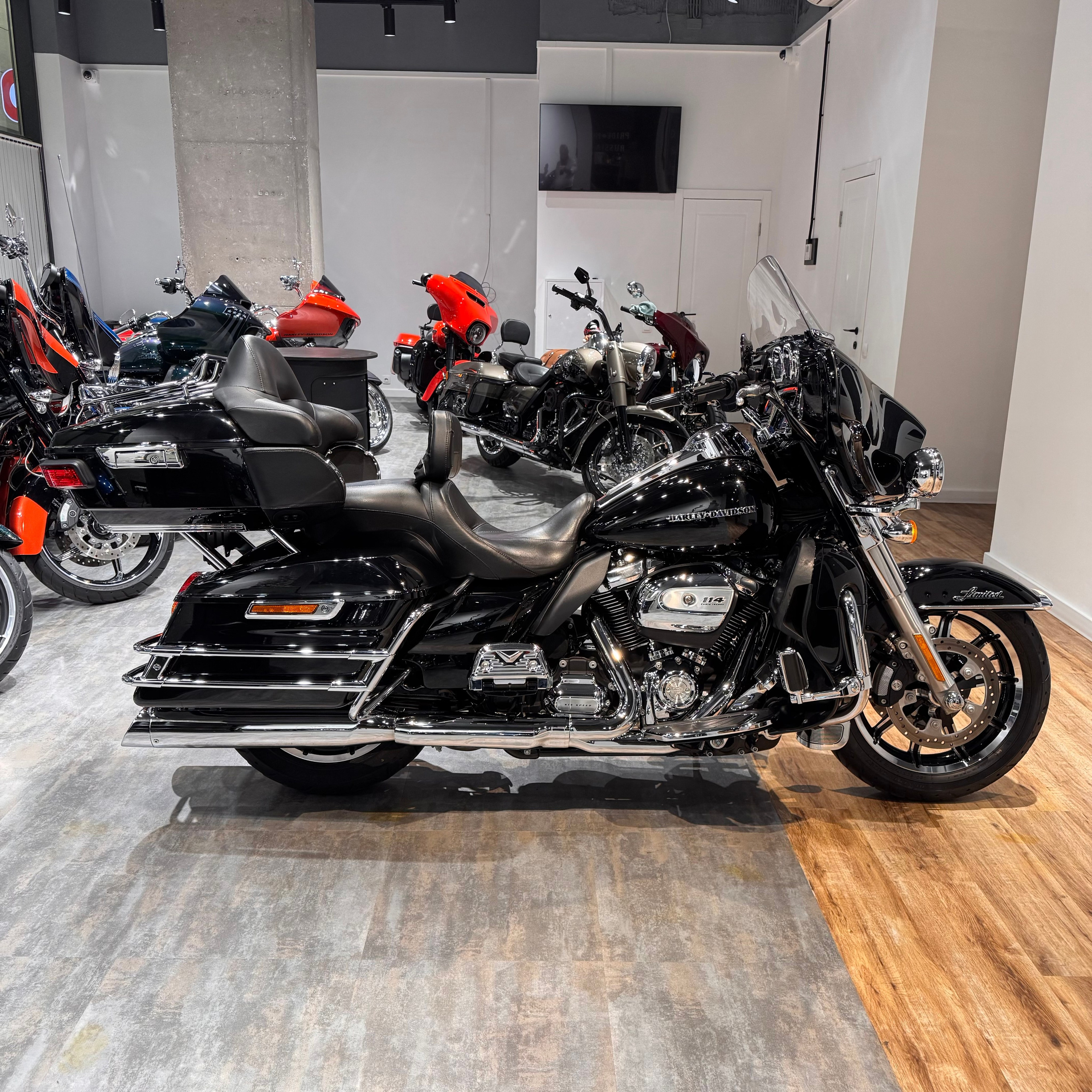 Harley Davidson 2019 Ultra Limited 114 — купить мотоцикл. Hello Davidson, Москва. Только хорошие мотоциклы…