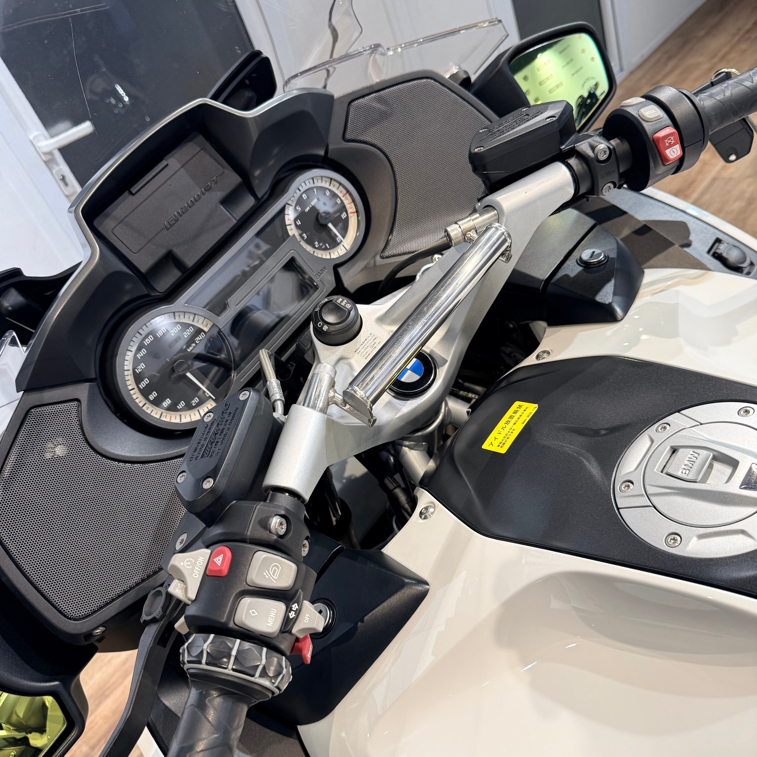 2015 BMW R1200RT Alpine White (VIN WB10*5141). Hello Davidson, Москва. Только хорошие мотоциклы…