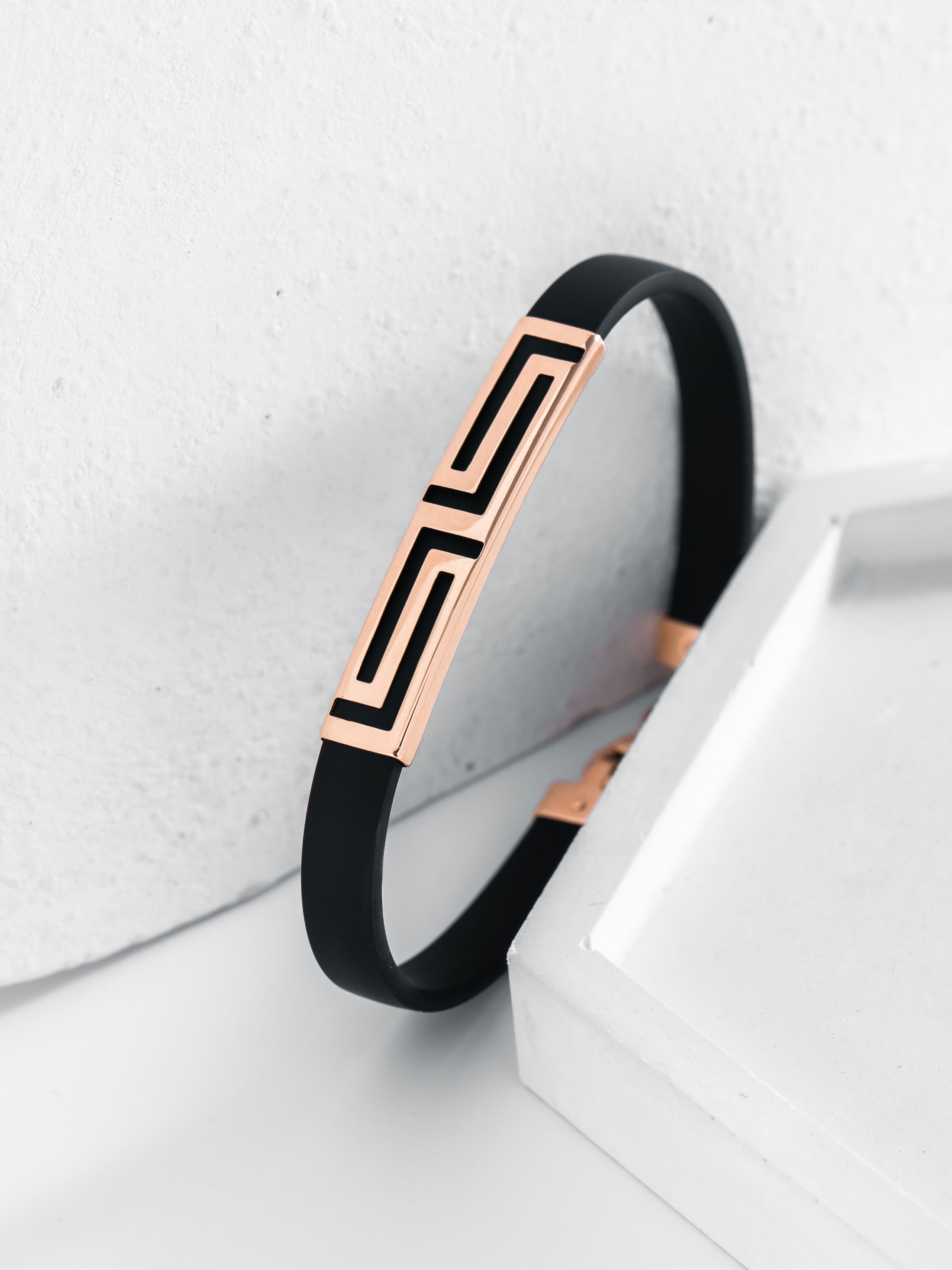 Украшения. Предметный и женский фотограф в Новосибирске