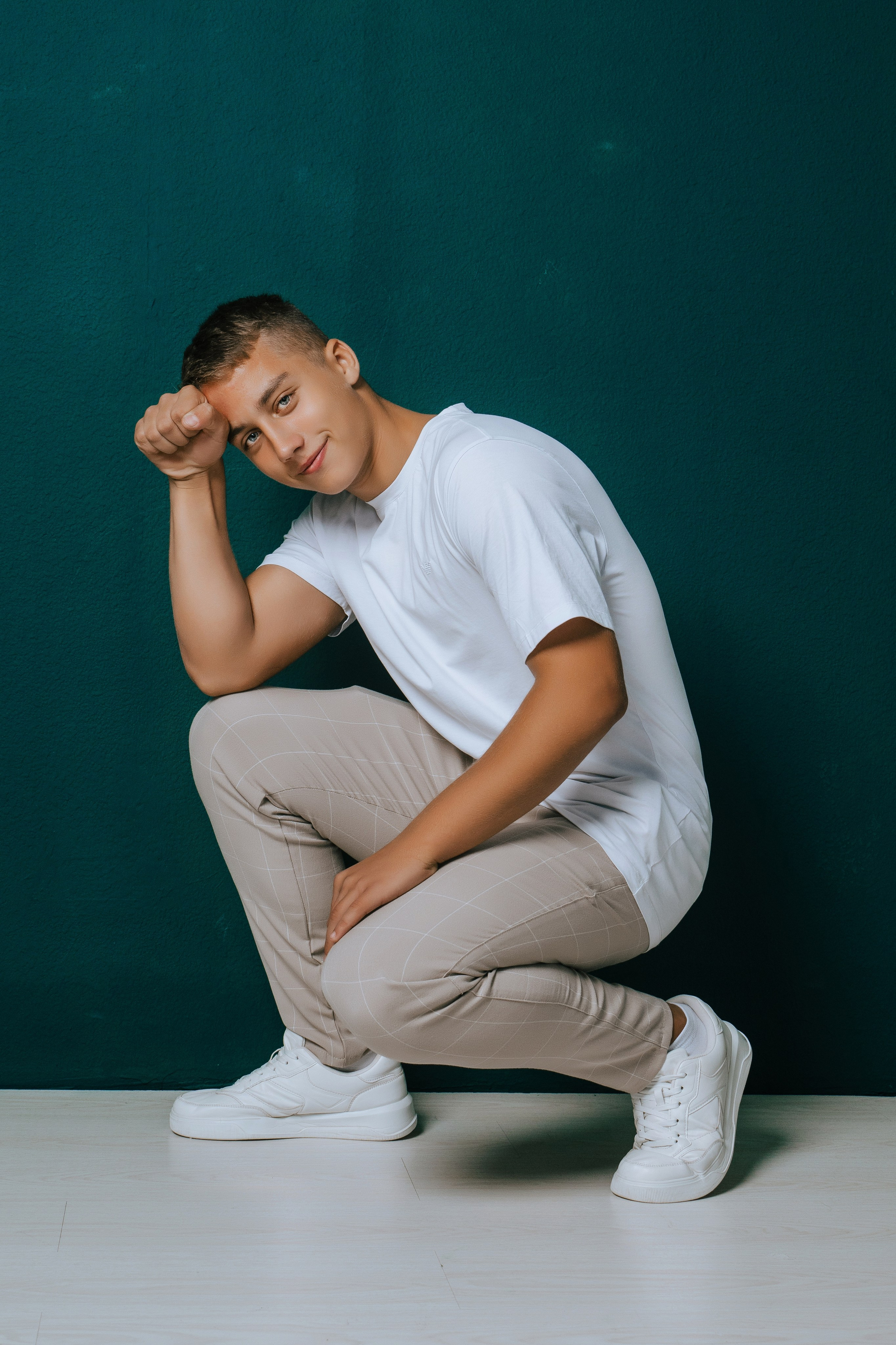 4 Школа — Заводской. Фотограф Ярмишко Дарья. Выпускные фотокниги