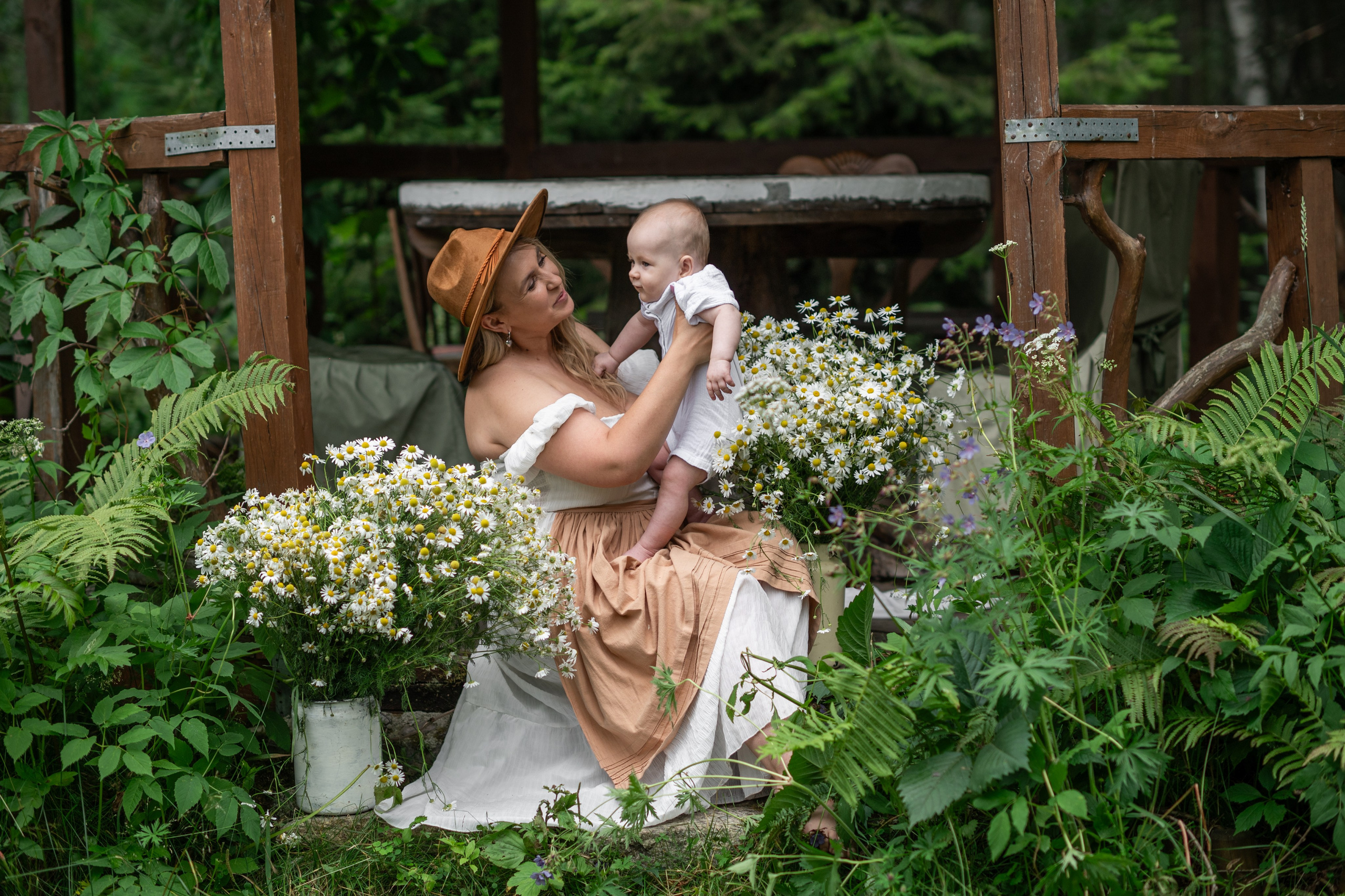 В САДУ. Семейный фотограф Екатеринбург Лора Мур