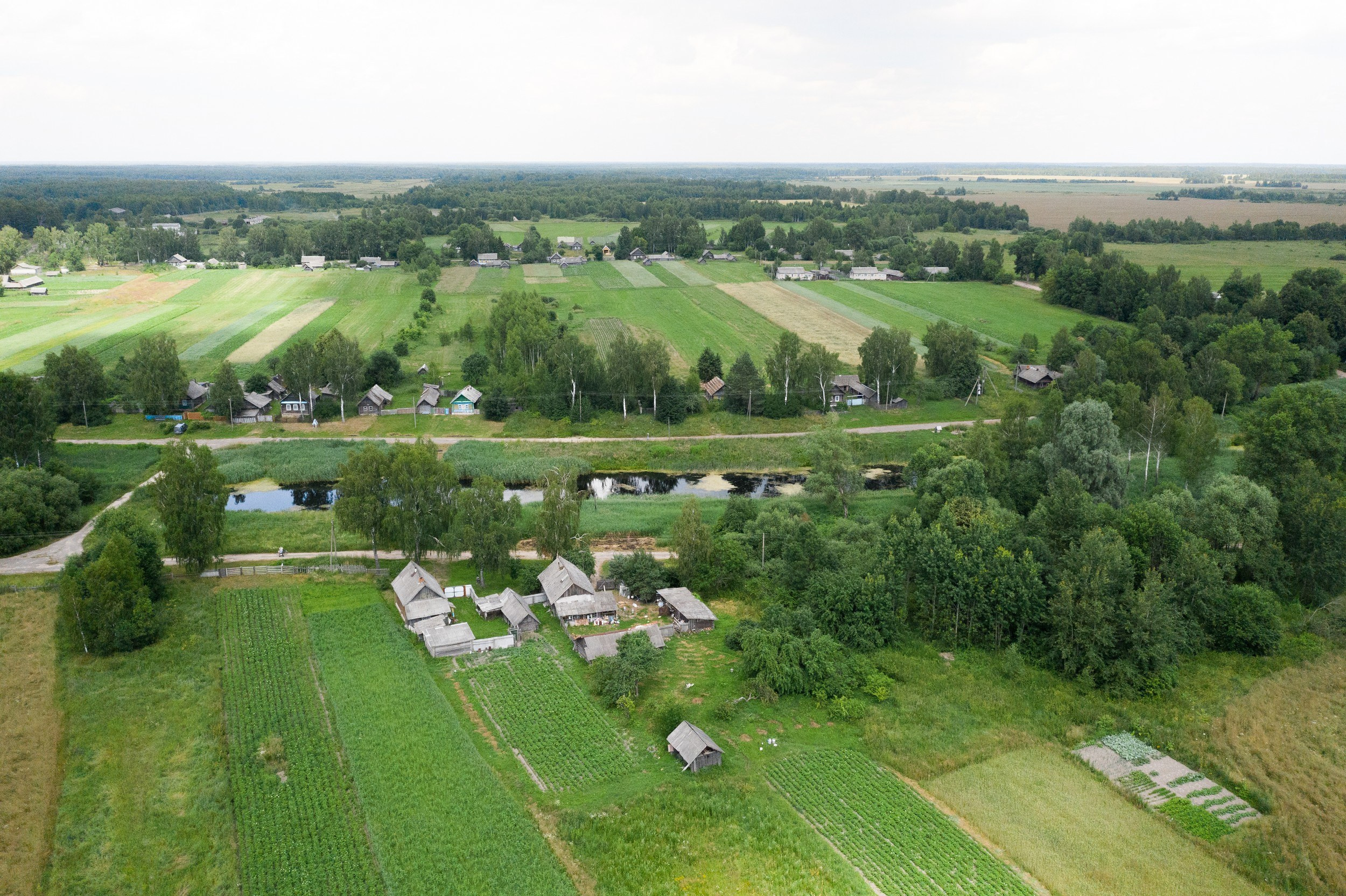 Home.land. Künstler Verstecktoff