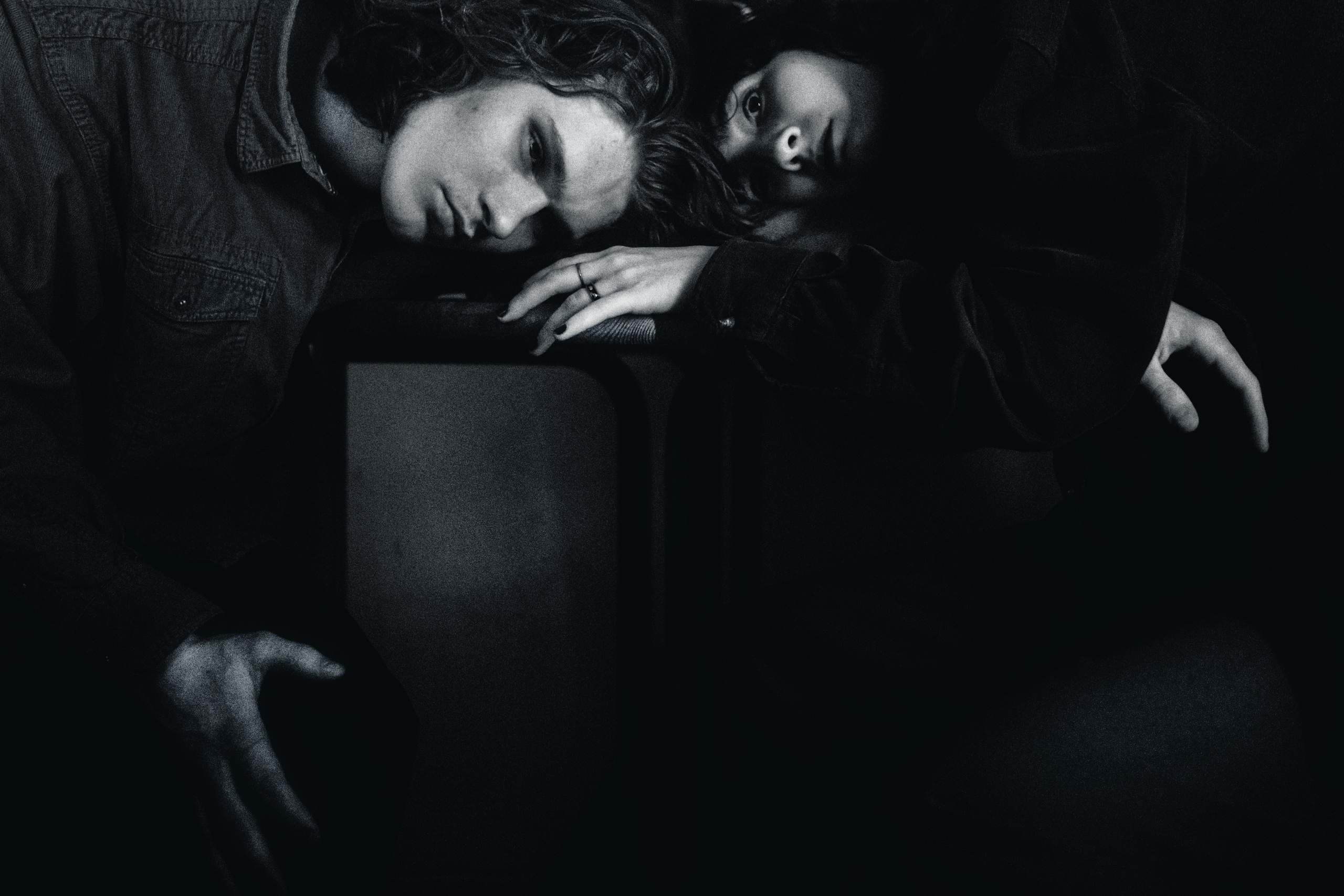 ШАР В СТОЛЕ. Berman Euginia