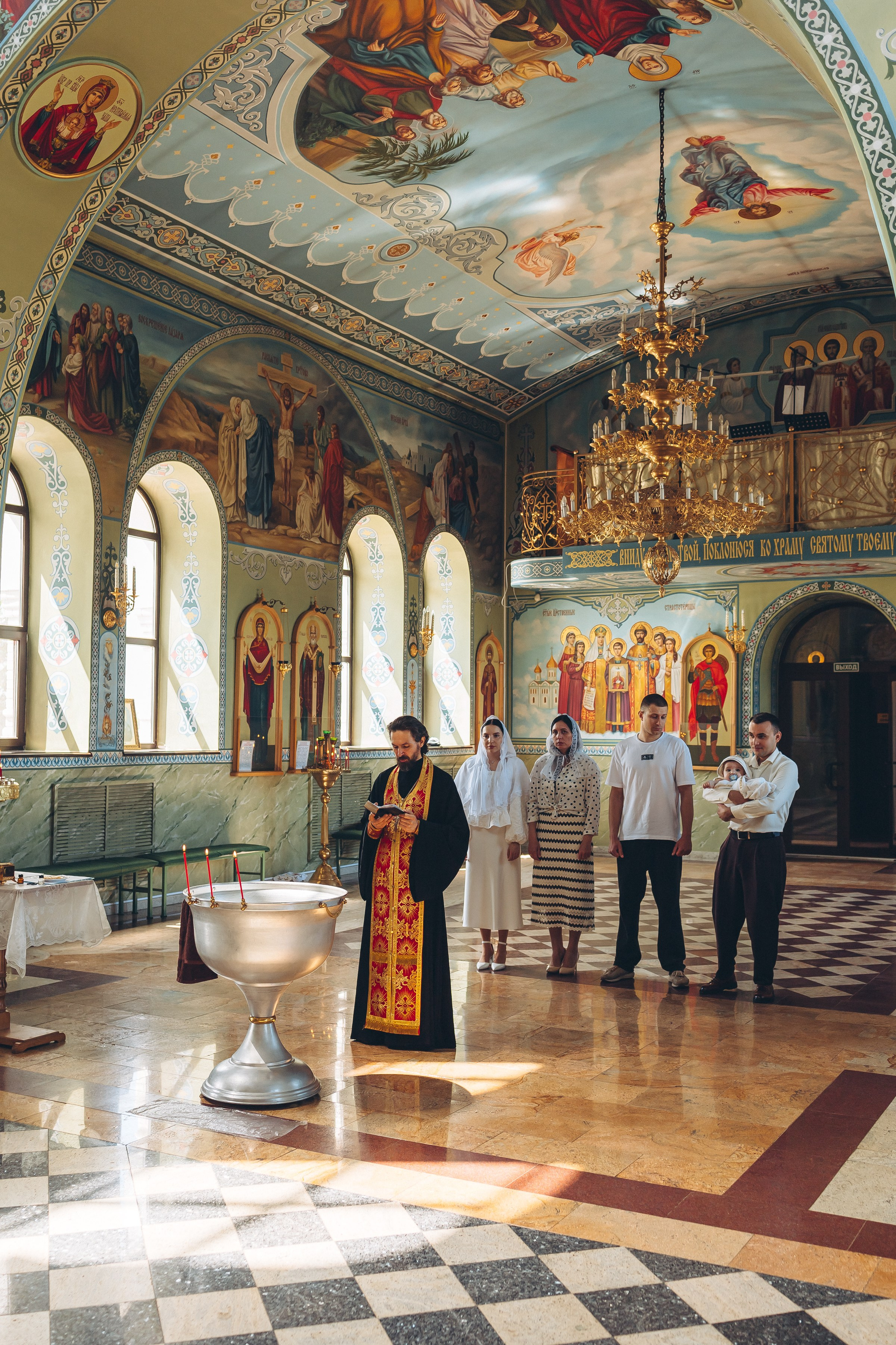 Крещение Тимофея. Семейный фотограф в Волгодонске Краченцева Анна