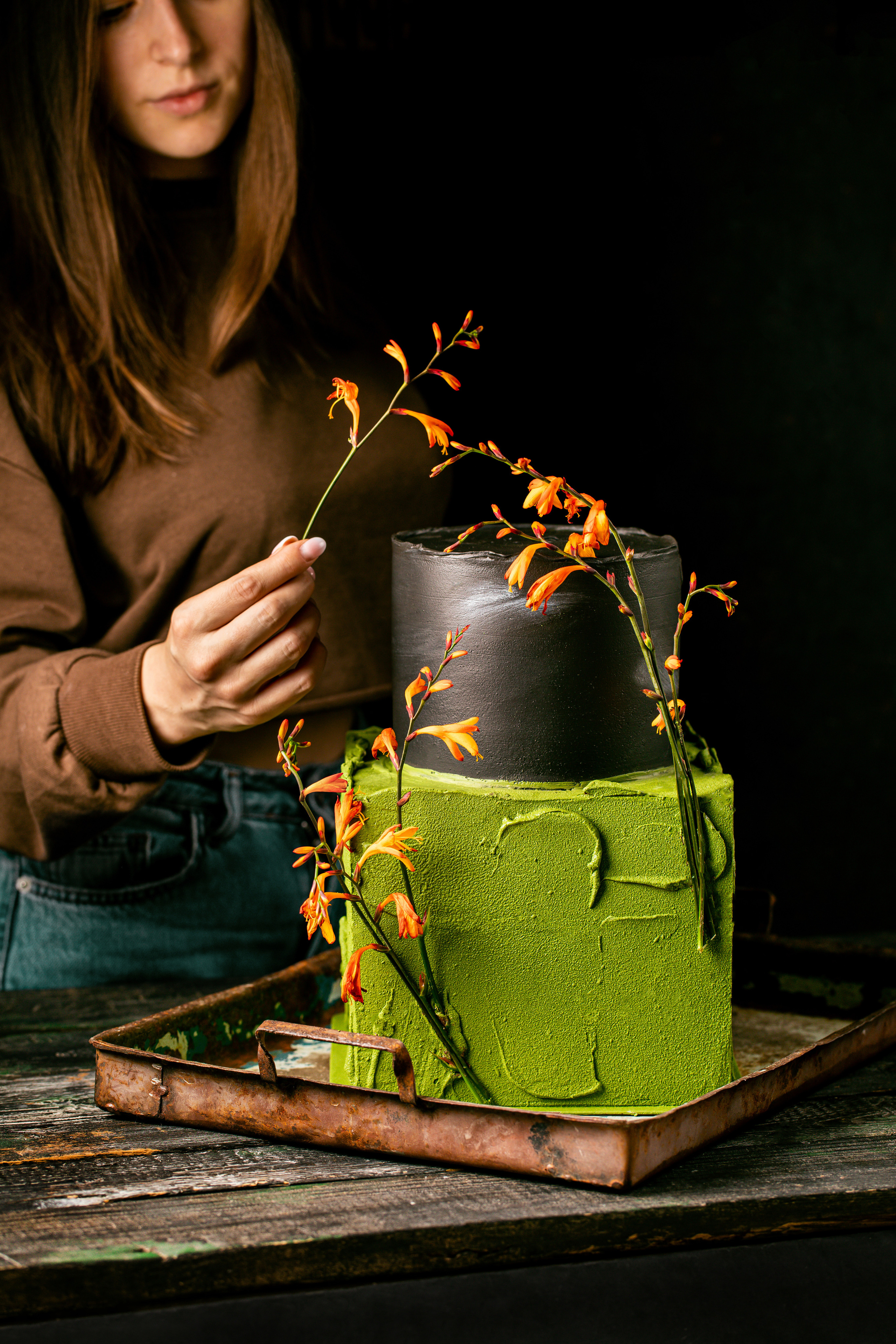 Cakeinflowers десерты. Фудфотограф, фудстилист и сет дизайнер в Москве Алена Синицына