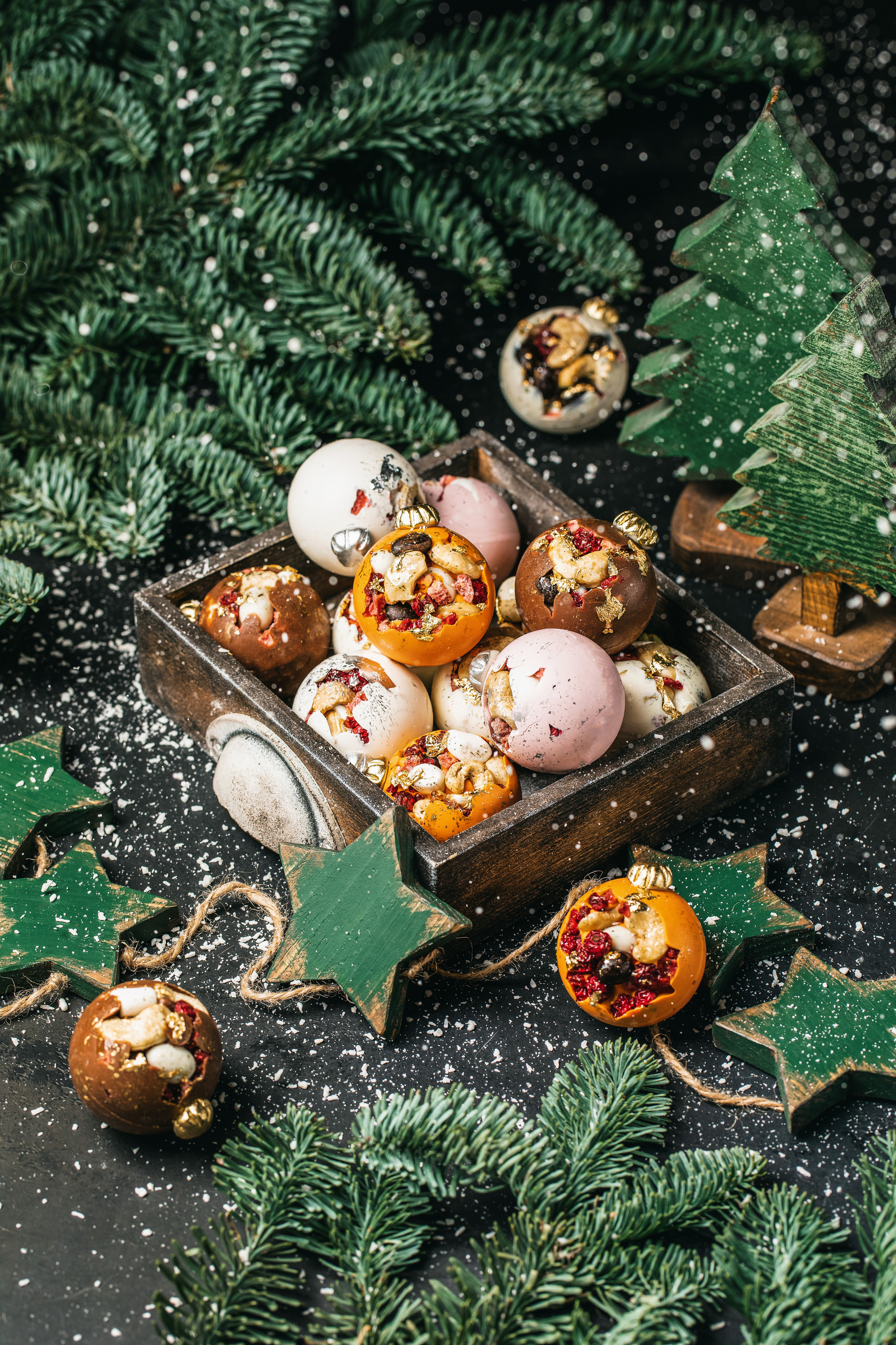 Cakeinflowers десерты. Фудфотограф, фудстилист и сет дизайнер в Москве Алена Синицына