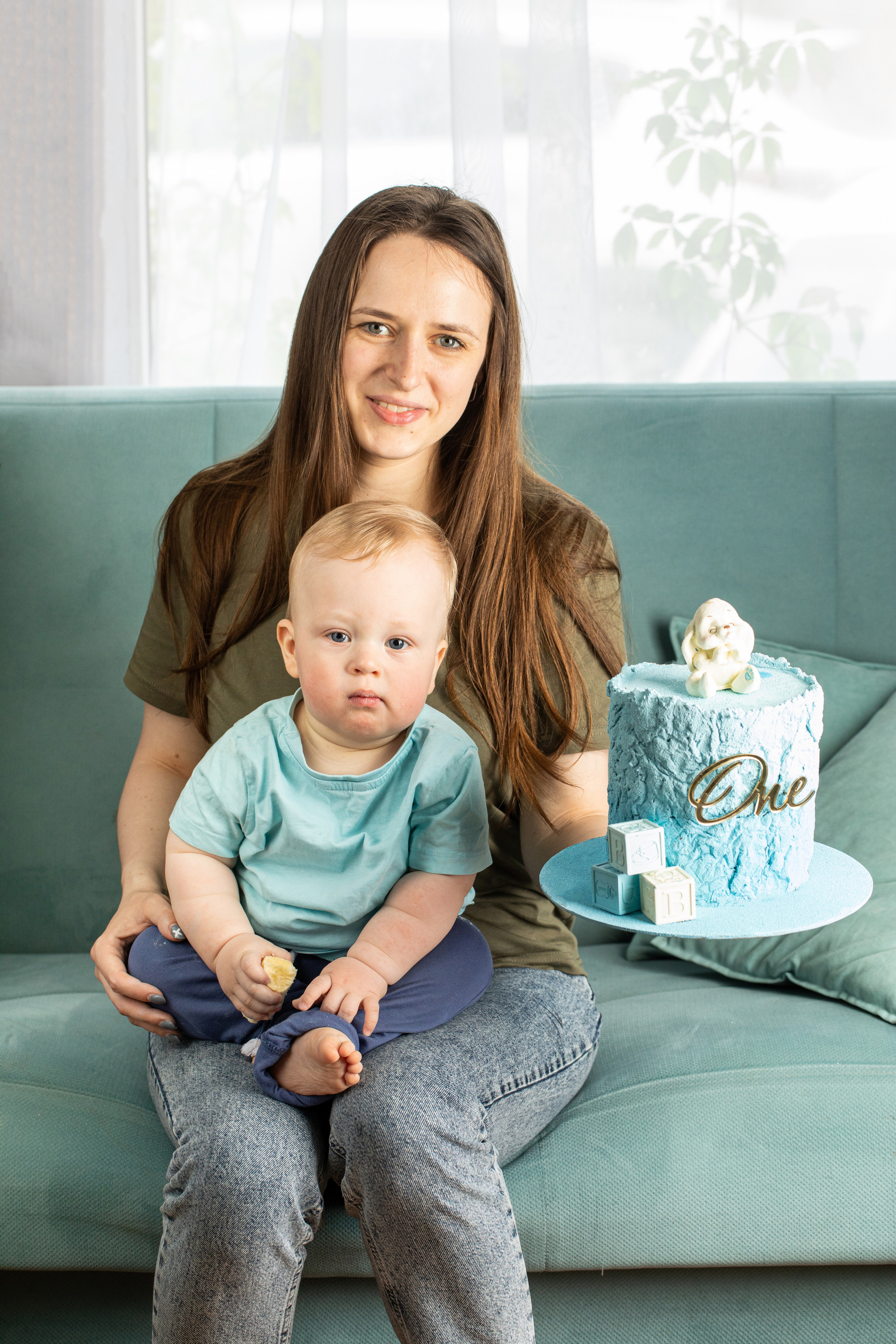 Cakeinflowers десерты. Фудфотограф, фудстилист и сет дизайнер в Москве Алена Синицына