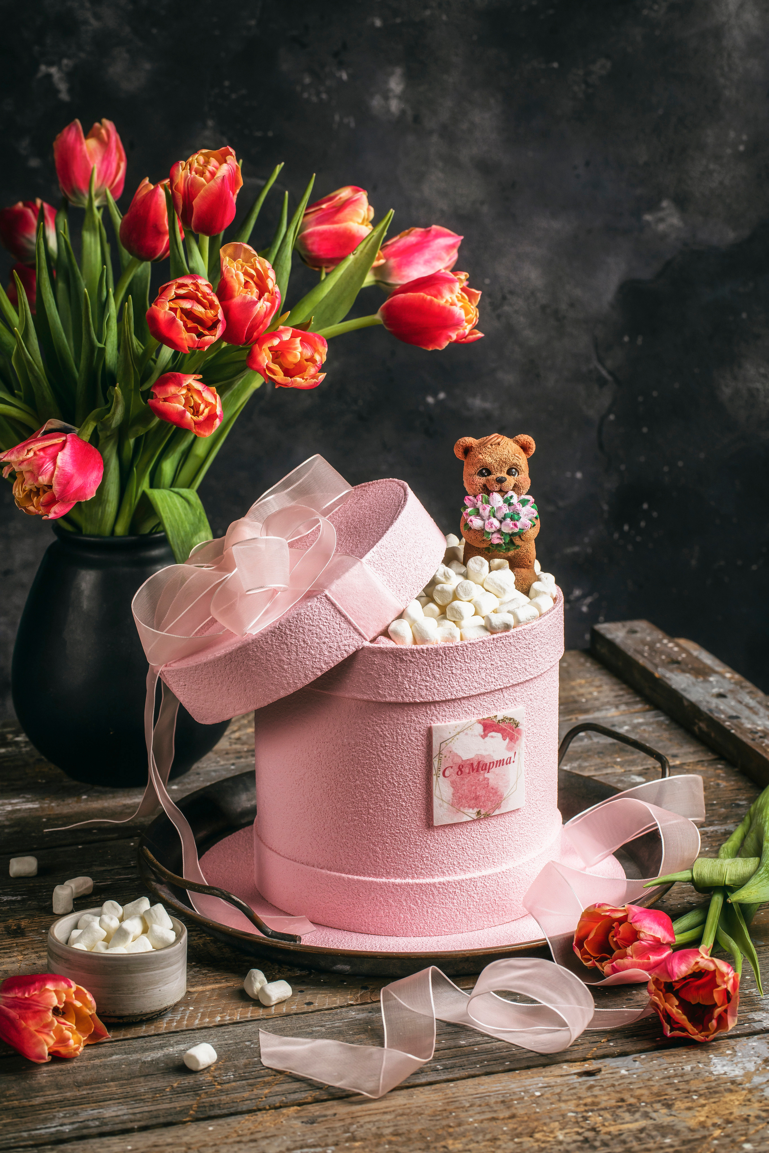 Cakeinflowers десерты. Фудфотограф, фудстилист и сет дизайнер в Москве Алена Синицына