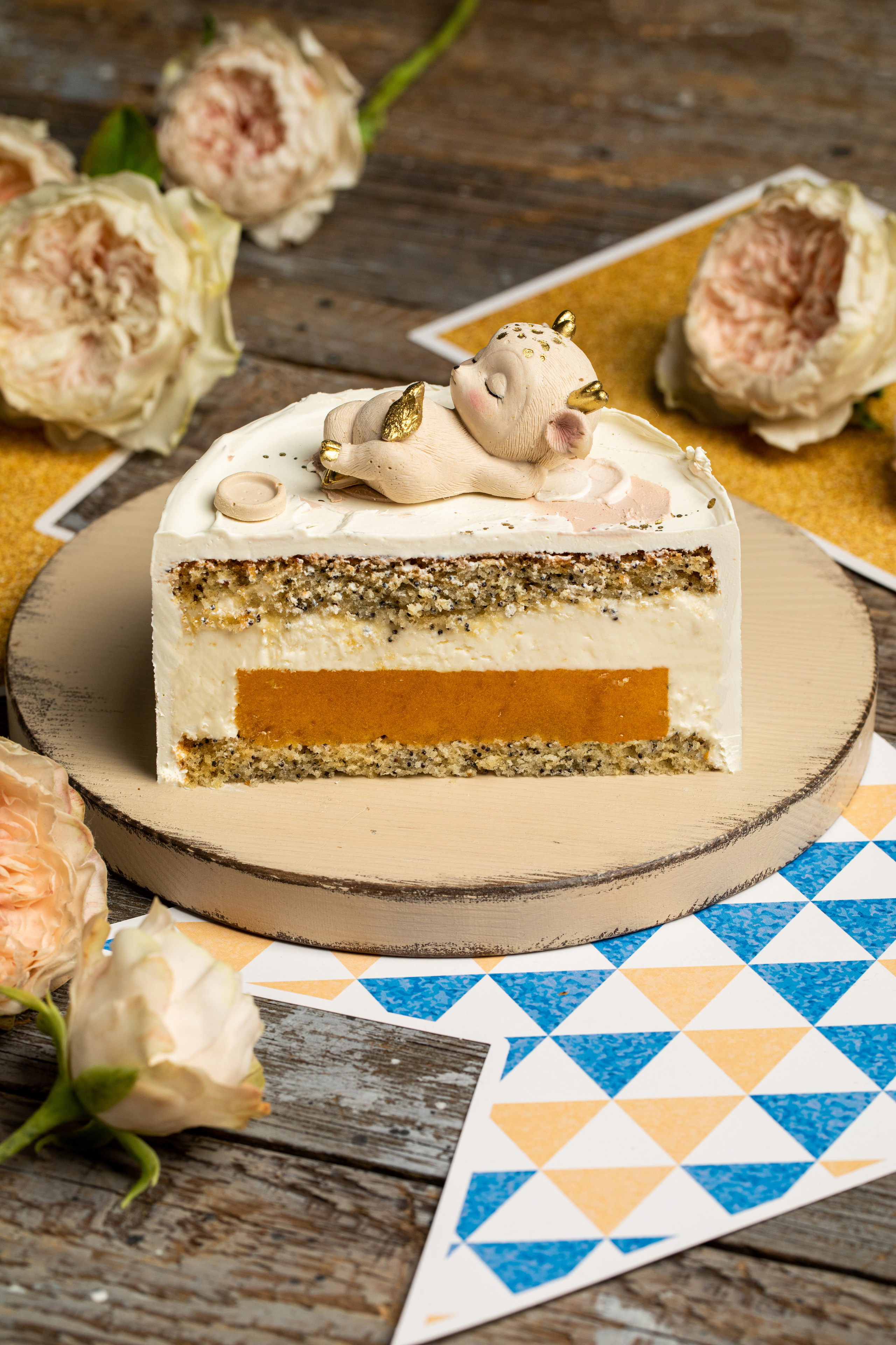 Cakeinflowers десерты. Фудфотограф, фудстилист и сет дизайнер в Москве Алена Синицына