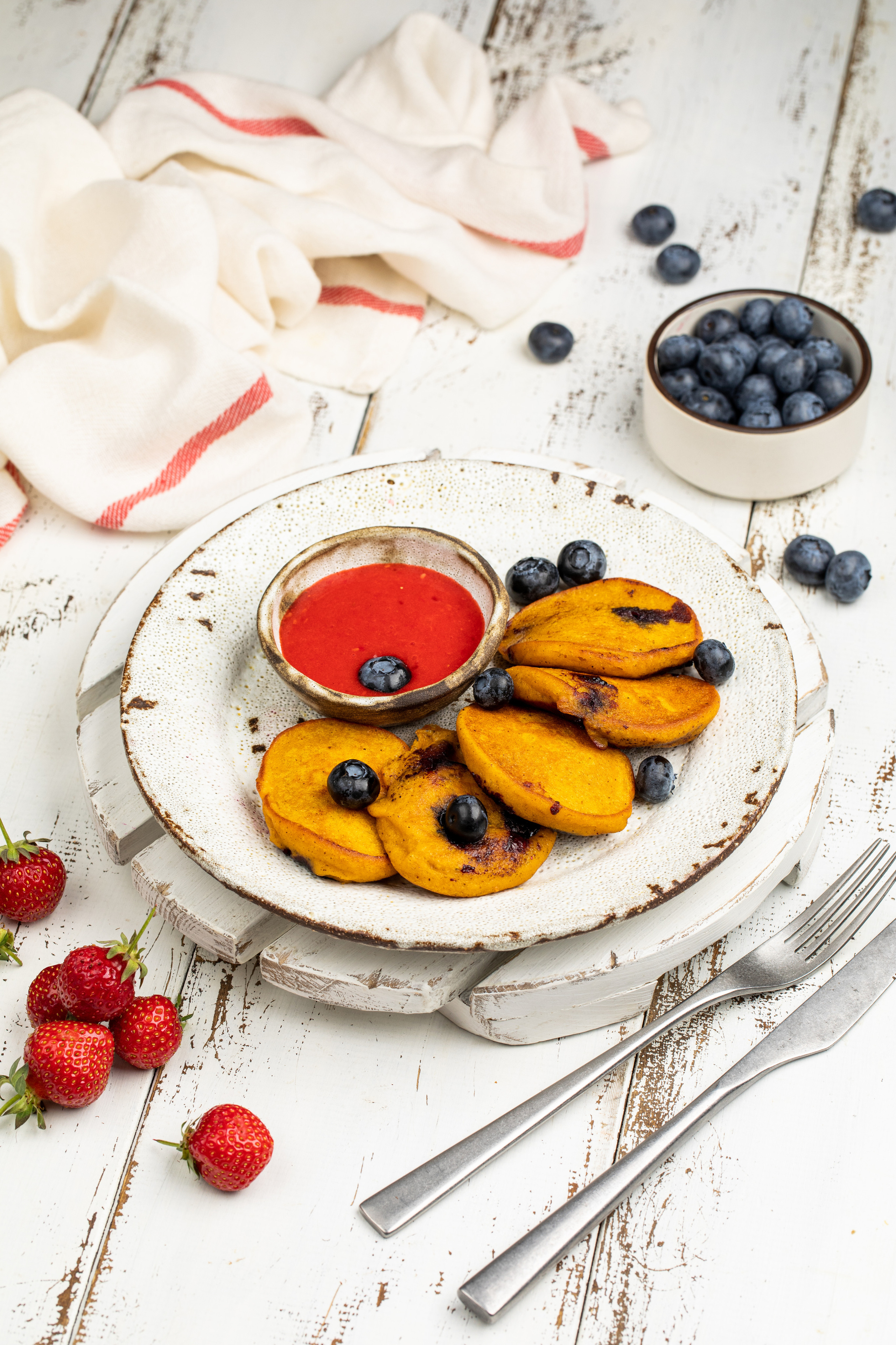 Нутрициолог Жанна Тиханычева, книга рецептов. Фудфотограф, фудстилист и сет дизайнер в Москве Алена Синицына