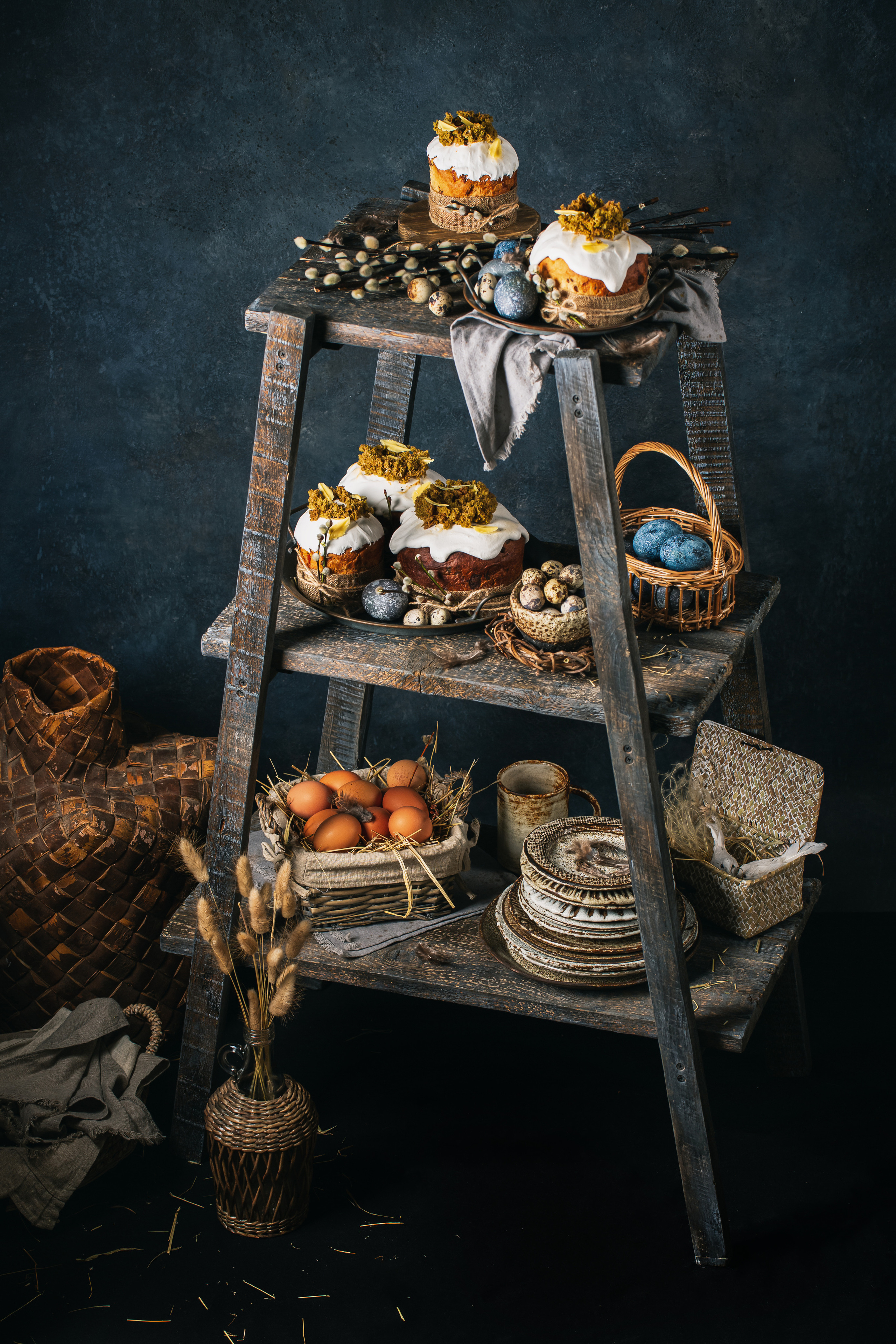 Cakeinflowers десерты. Фудфотограф, фудстилист и сет дизайнер в Москве Алена Синицына