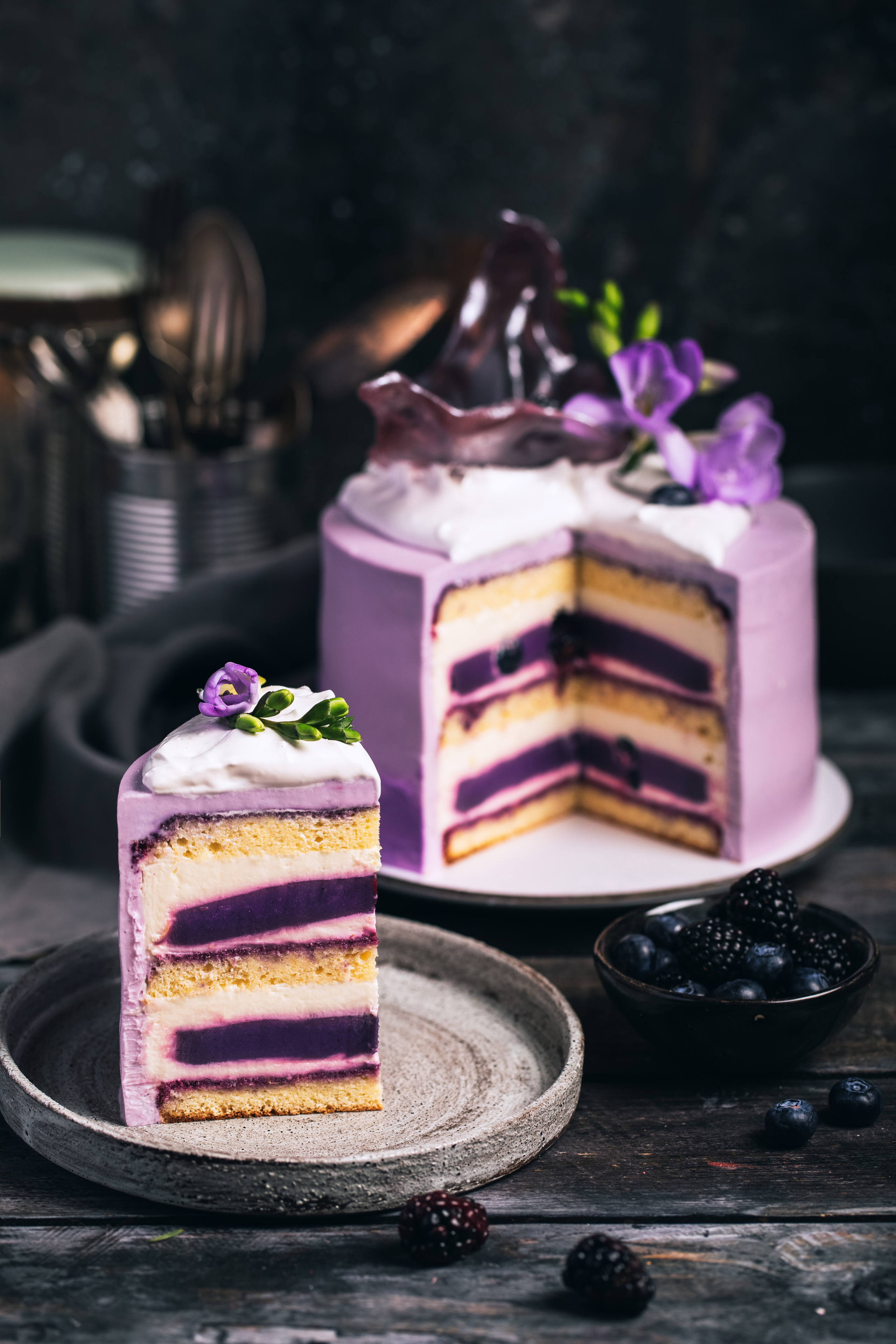 Cakeinflowers десерты. Фудфотограф, фудстилист и сет дизайнер в Москве Алена Синицына