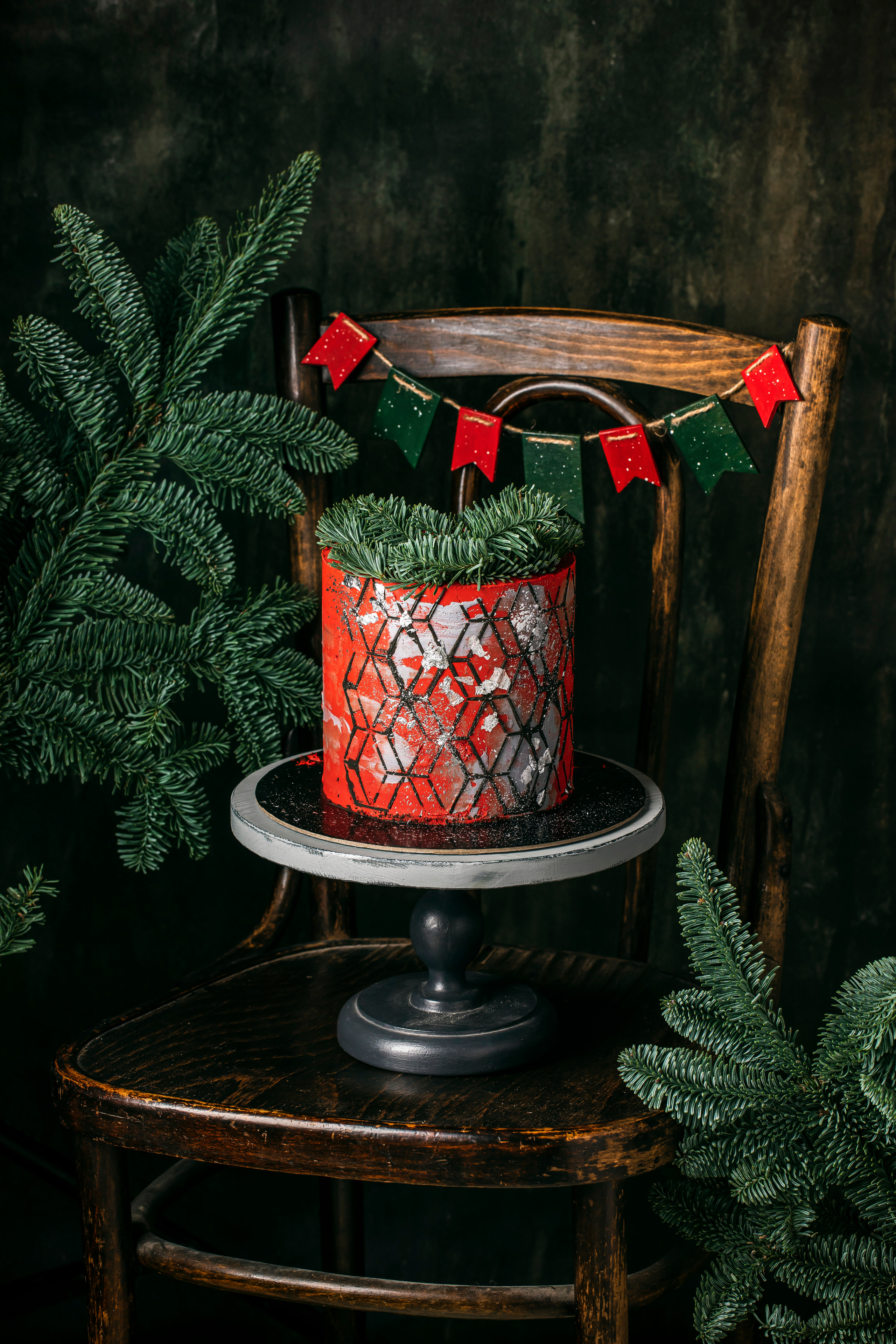 Cakeinflowers десерты. Фудфотограф, фудстилист и сет дизайнер в Москве Алена Синицына