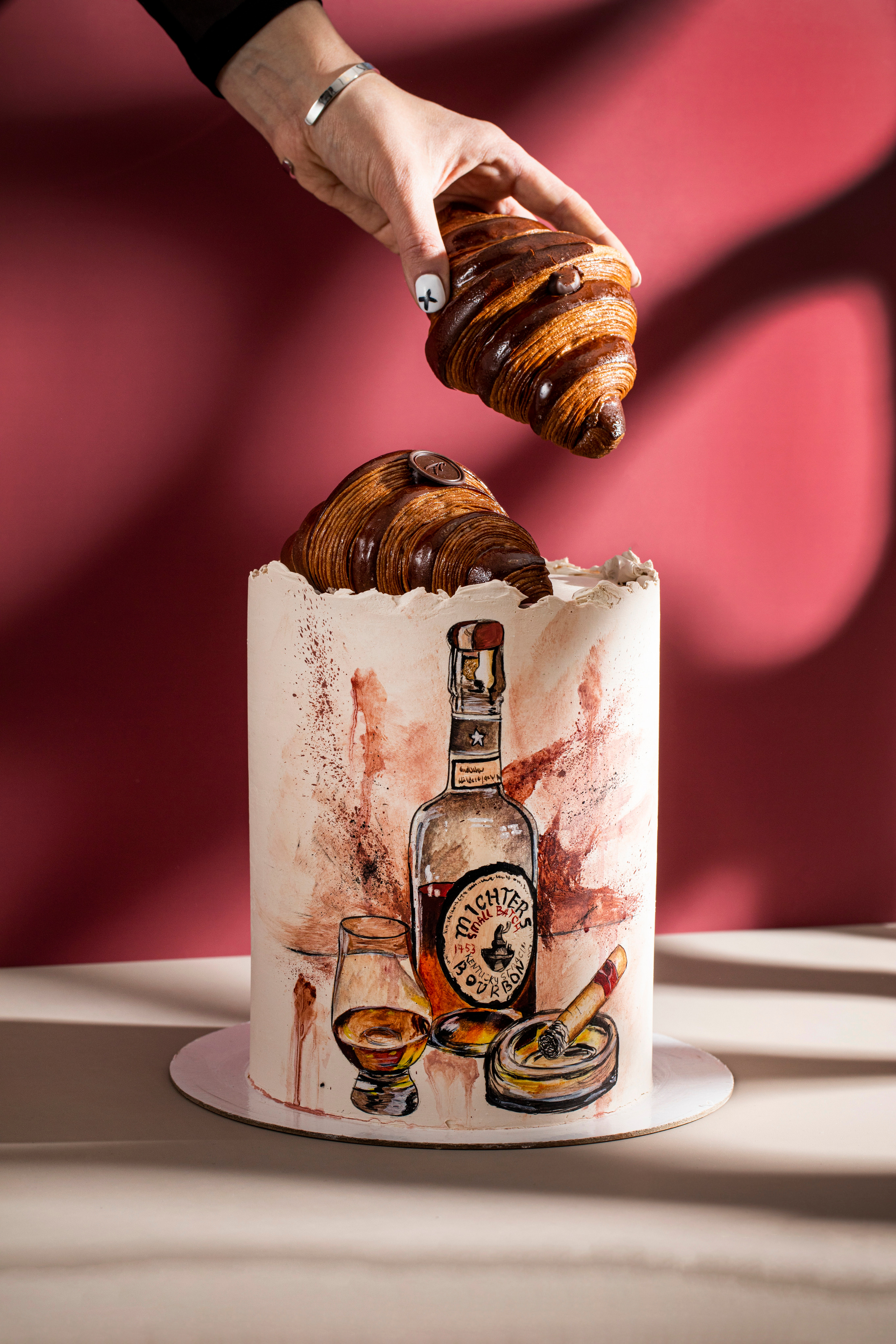 Cakeinflowers десерты. Фудфотограф, фудстилист и сет дизайнер в Москве Алена Синицына