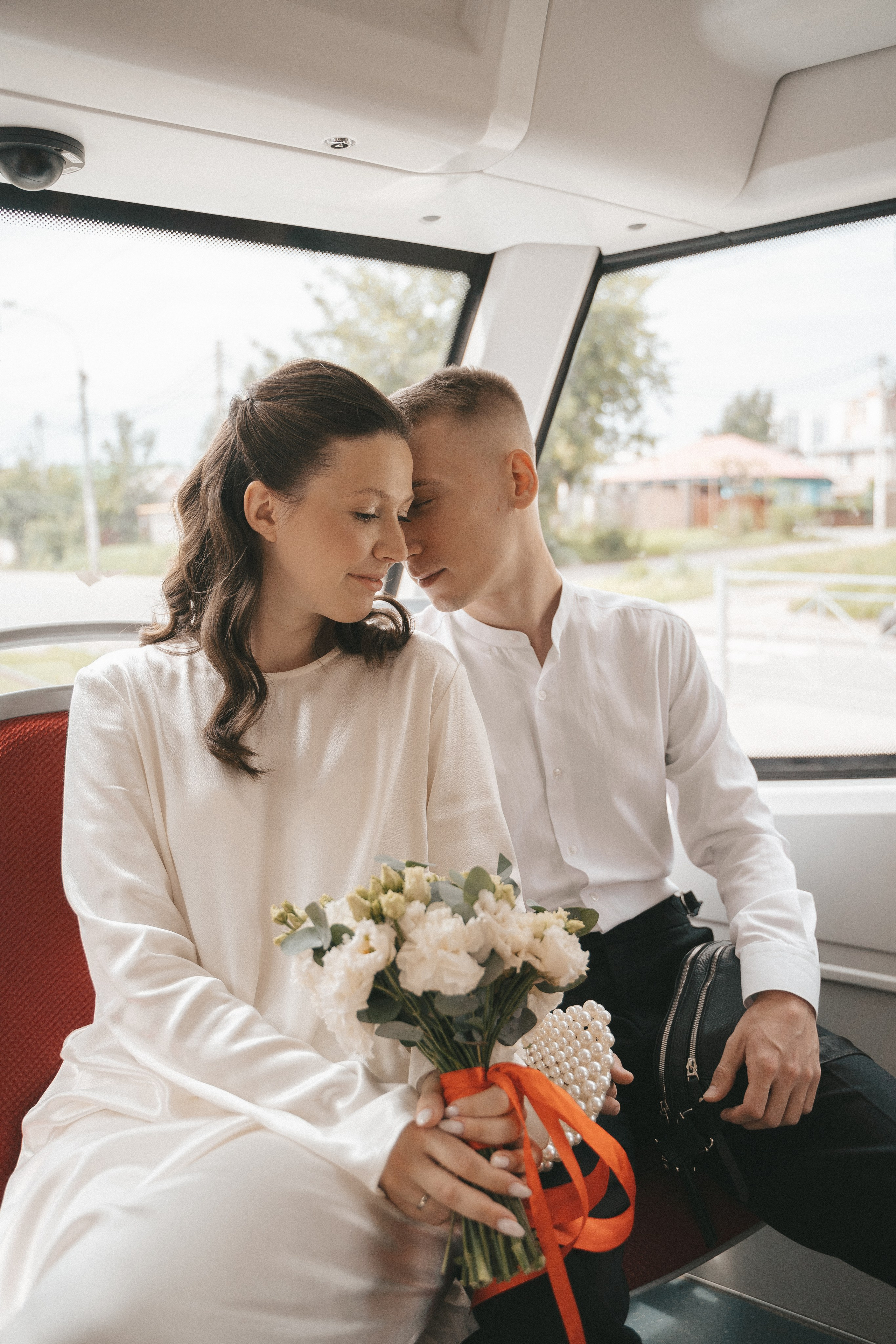 Никита и Аня в городе. Семейный, портретный фотограф Новосибирск. Оля Адова