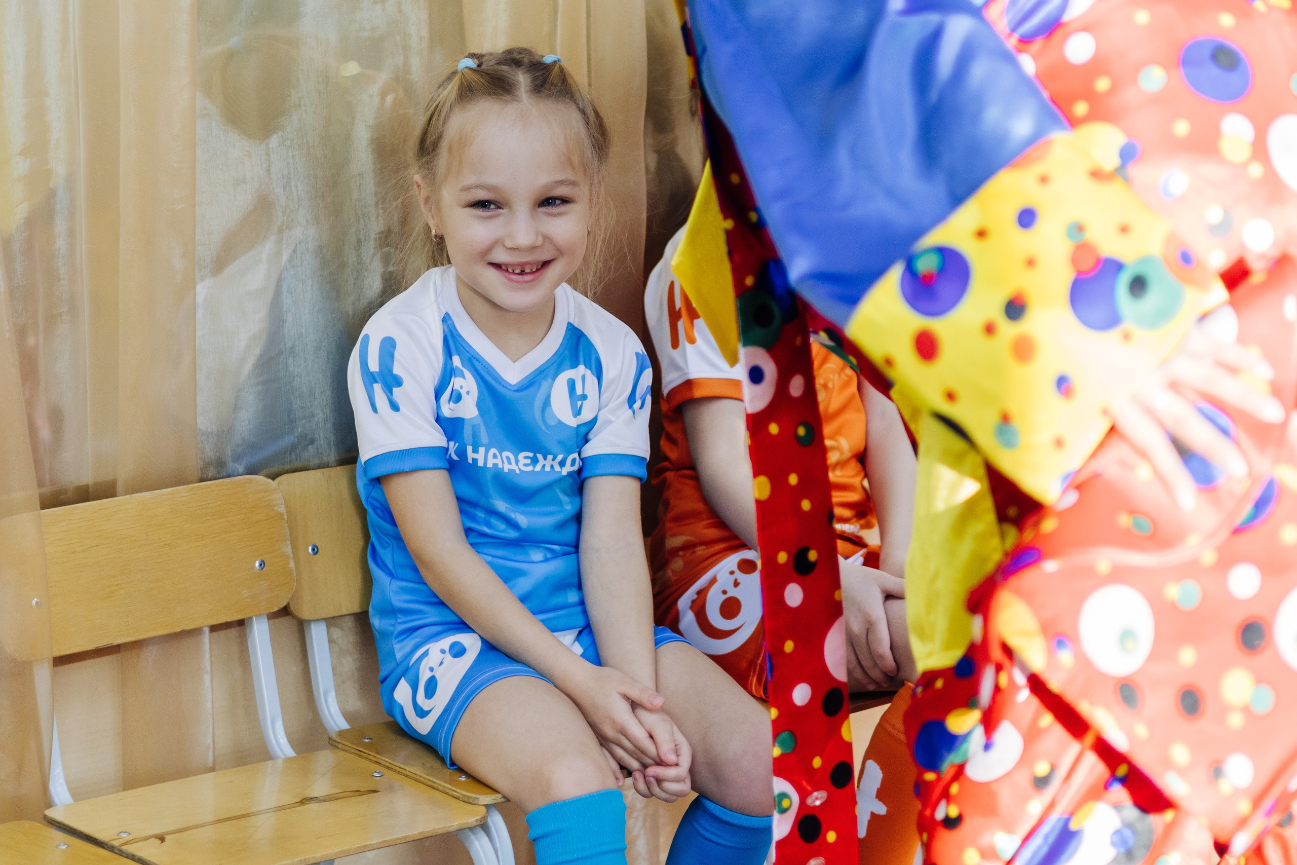 Фотосессия с кубком в детских садах г. Магнитогорска. Денис Прохоров Фотограф в г. Магнитогорск