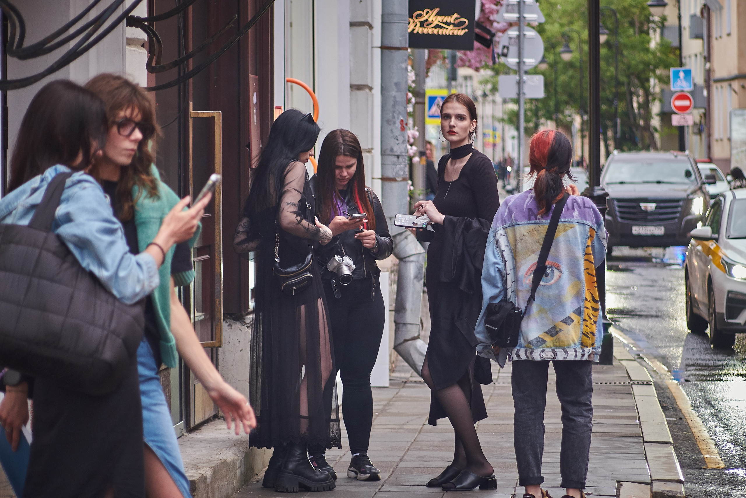 Портрет "Девушка в чёрном" - фотограф Виталий Дени