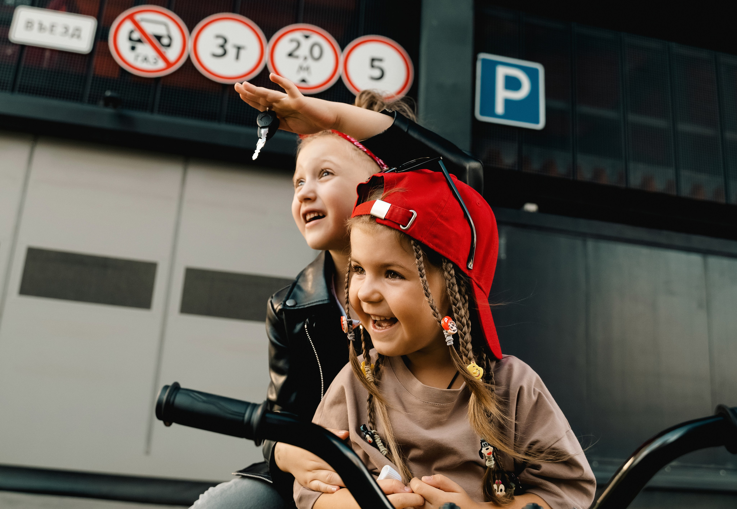 Августа + Лея (FRIENDS). Контент фотограф в Москве Кулич Настя