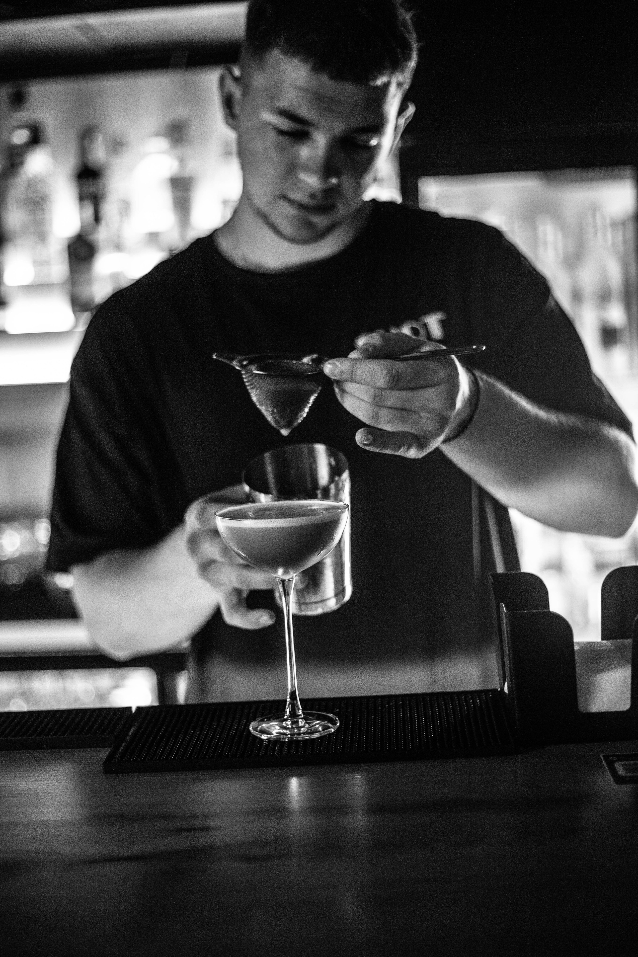 Шот Бар. Уличный фотограф Города N