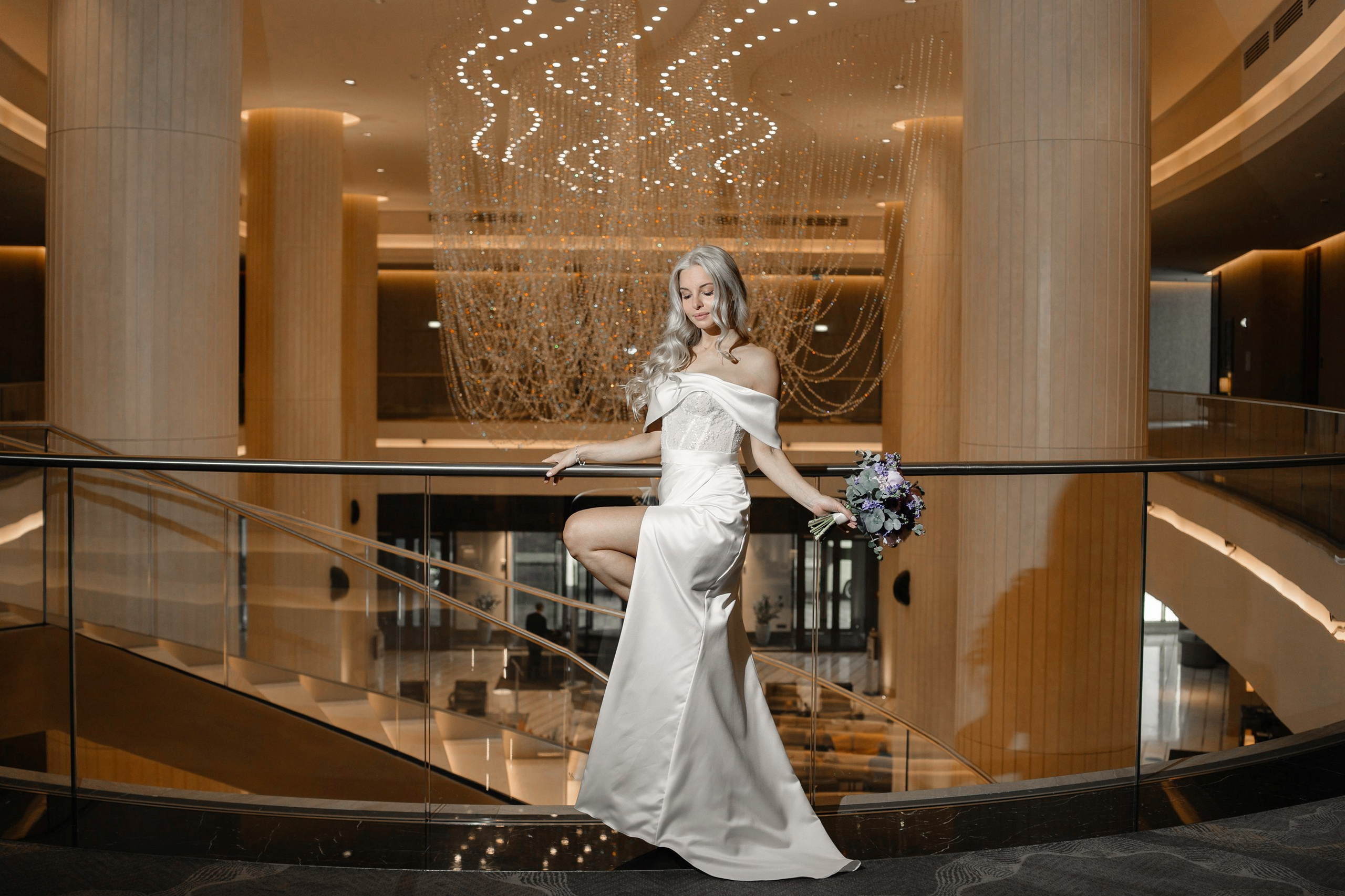 Свадебная фотосъемка утро невесты в отеле Hyatt Regency. Свадебный и семейный фотограф в Москве Светлана Зоткина