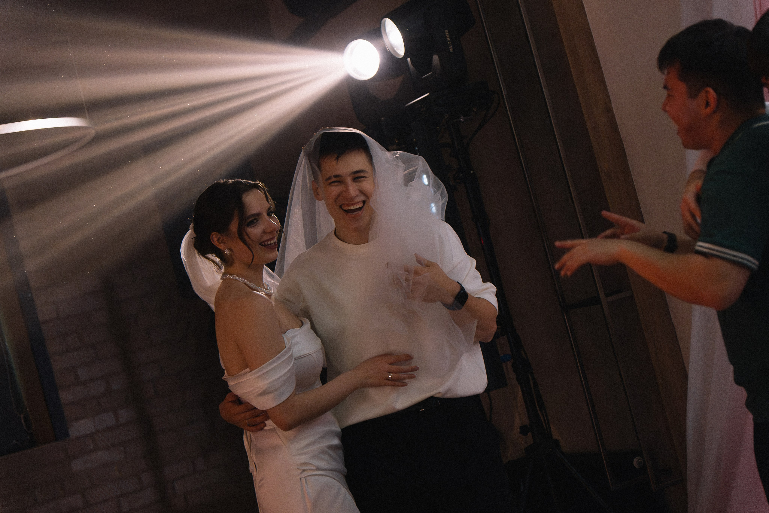 Владислав и Амина. Фотограф Новосибирск Вероника Вишневская