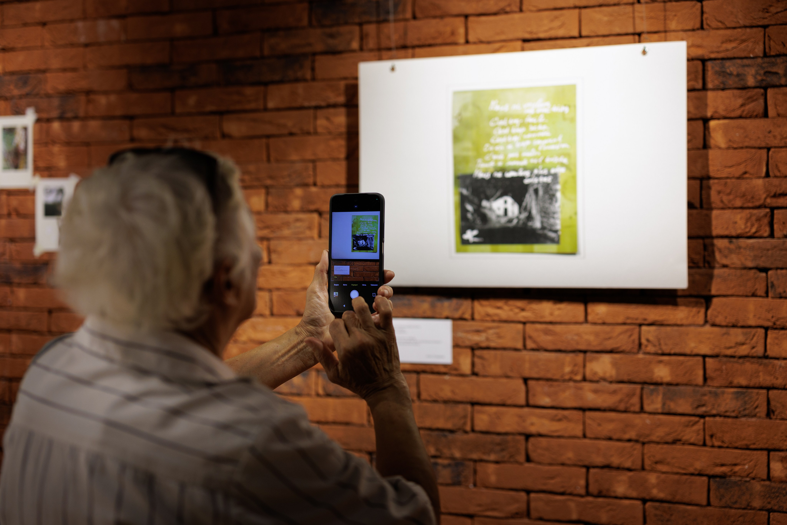 Открытие выставки художника Олега Даутова в Камерном театре. Фотограф в Воронеже Галина Фурсова