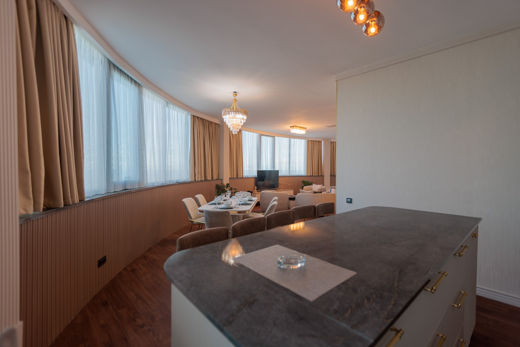 SKY TOWER (METRO CITY). Режиссёр, клипмейкер, фотограф — Андрей Охота