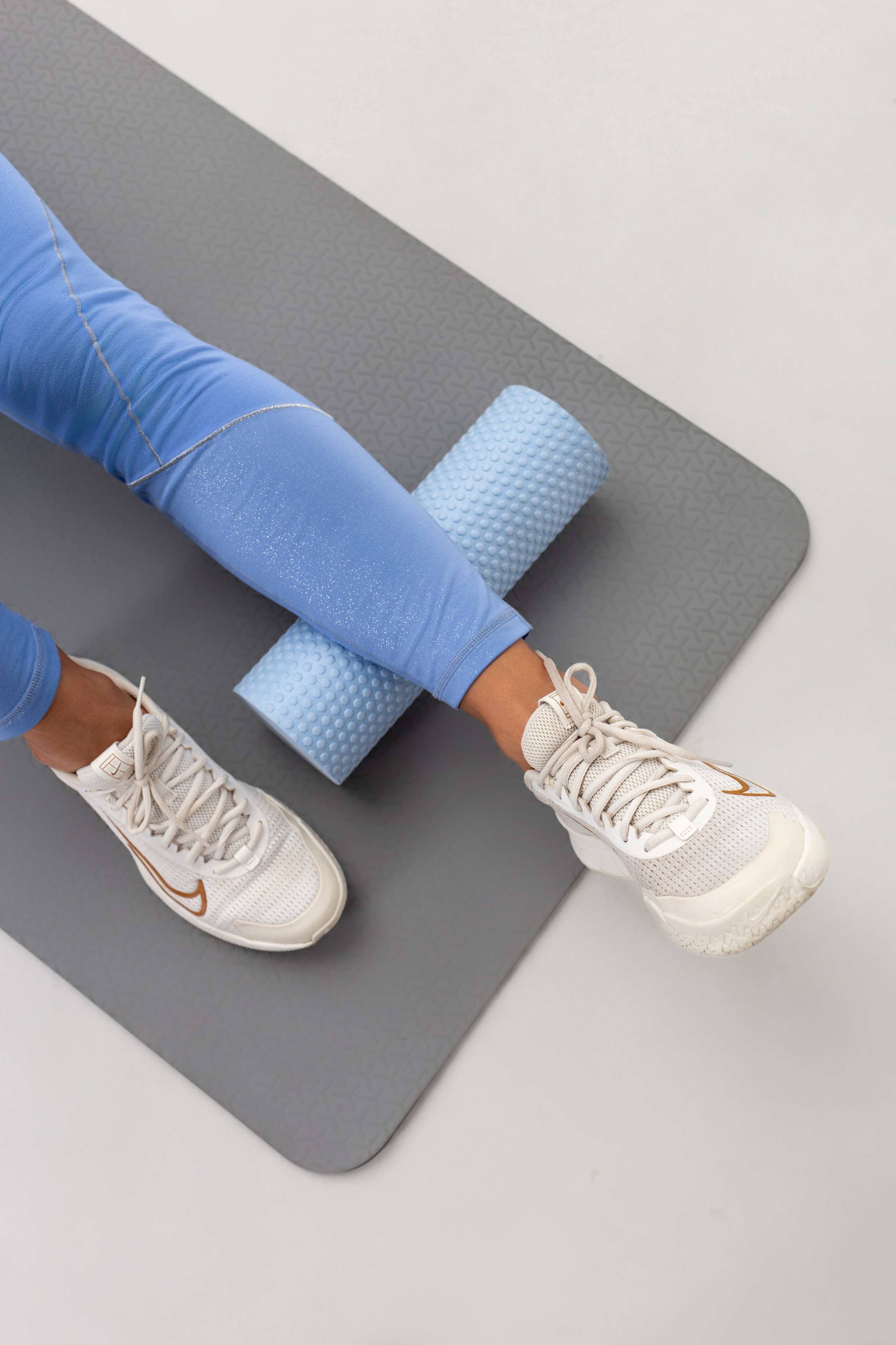 Разминка мышц ног фитнес роллом