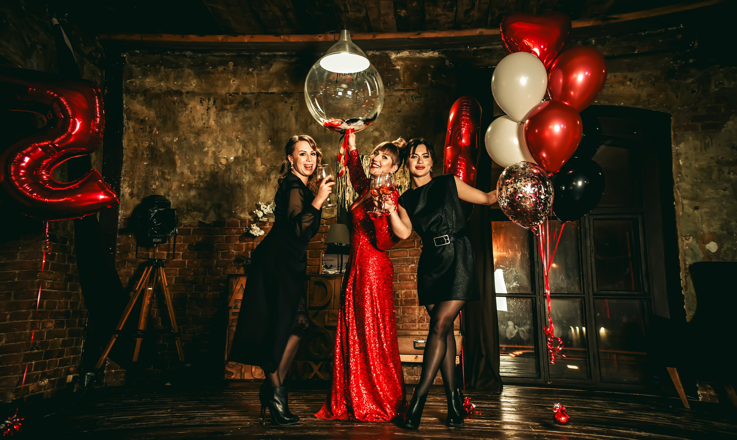 Тематическая вечеринка на юбилей 35 лет. Свадебный, семейный, детский, контент фотограф в Омске Максим Ильин