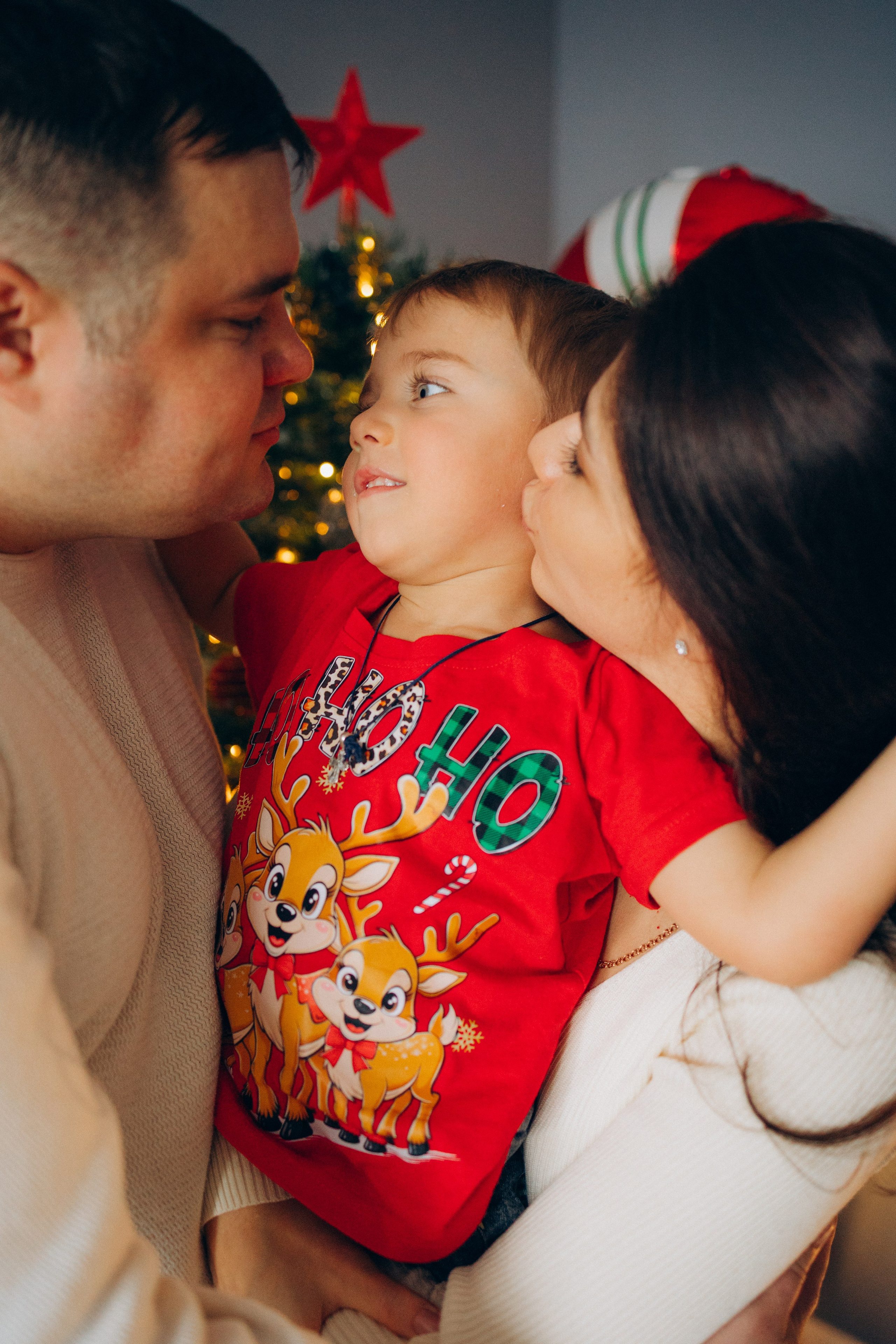 Семья — это тепло объятий и свет улыбок!. Фотограф Москва Светлана Кирюшина