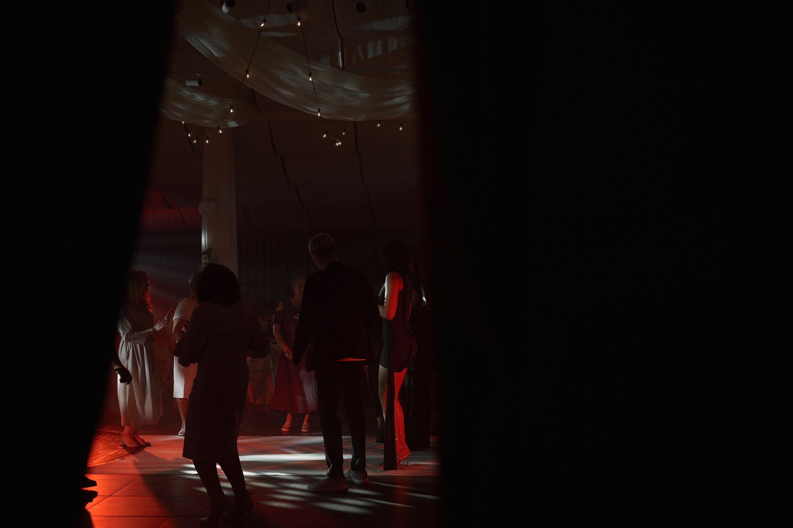 Свадебный фотограф в Брянске - фотограф на свадьбу. Свадебный и портретный фотограф в Брянске Скепская Лилия