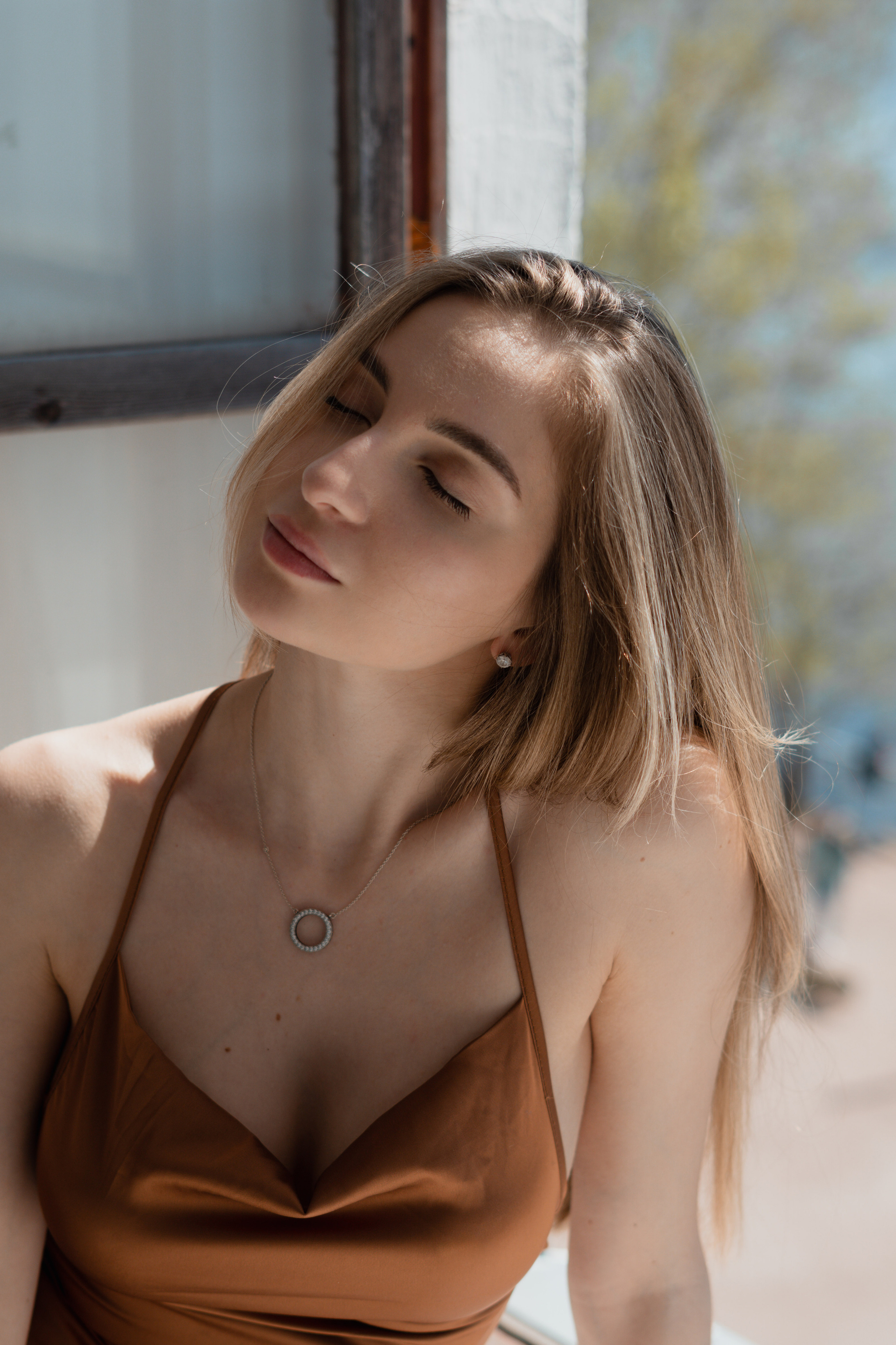 Diana. Professional Wedding Photographer Geneva & Romande Switzerland | Tanya Creator