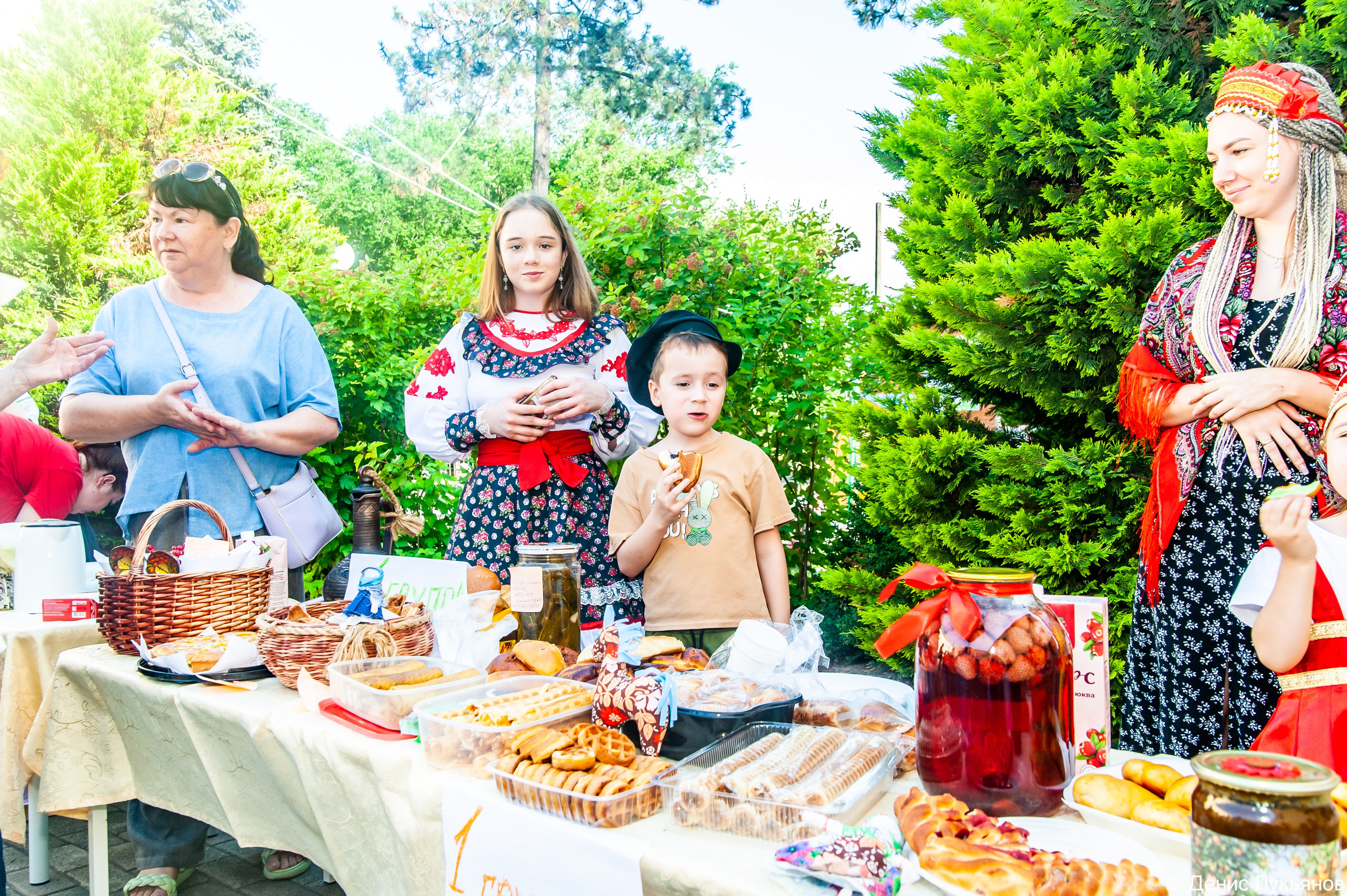 Ярмарка. Свадебный и семейный фотограф Денис Лукьянов в Краснодаре, Краснодарском крае и Республике Крым
